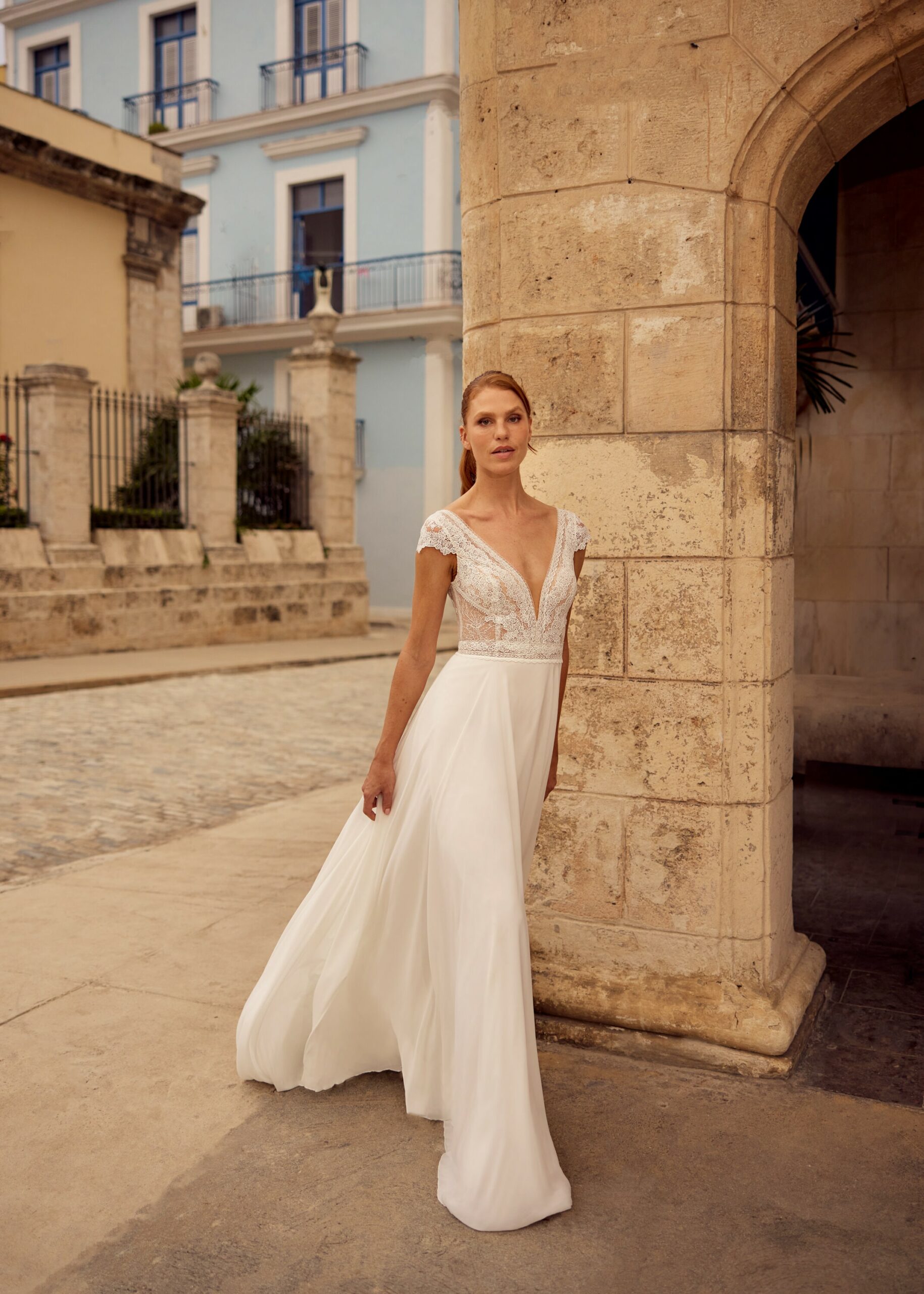 gbs-herve-paris-bridal-leticia-ca-brautkleid-libre-collection image 4