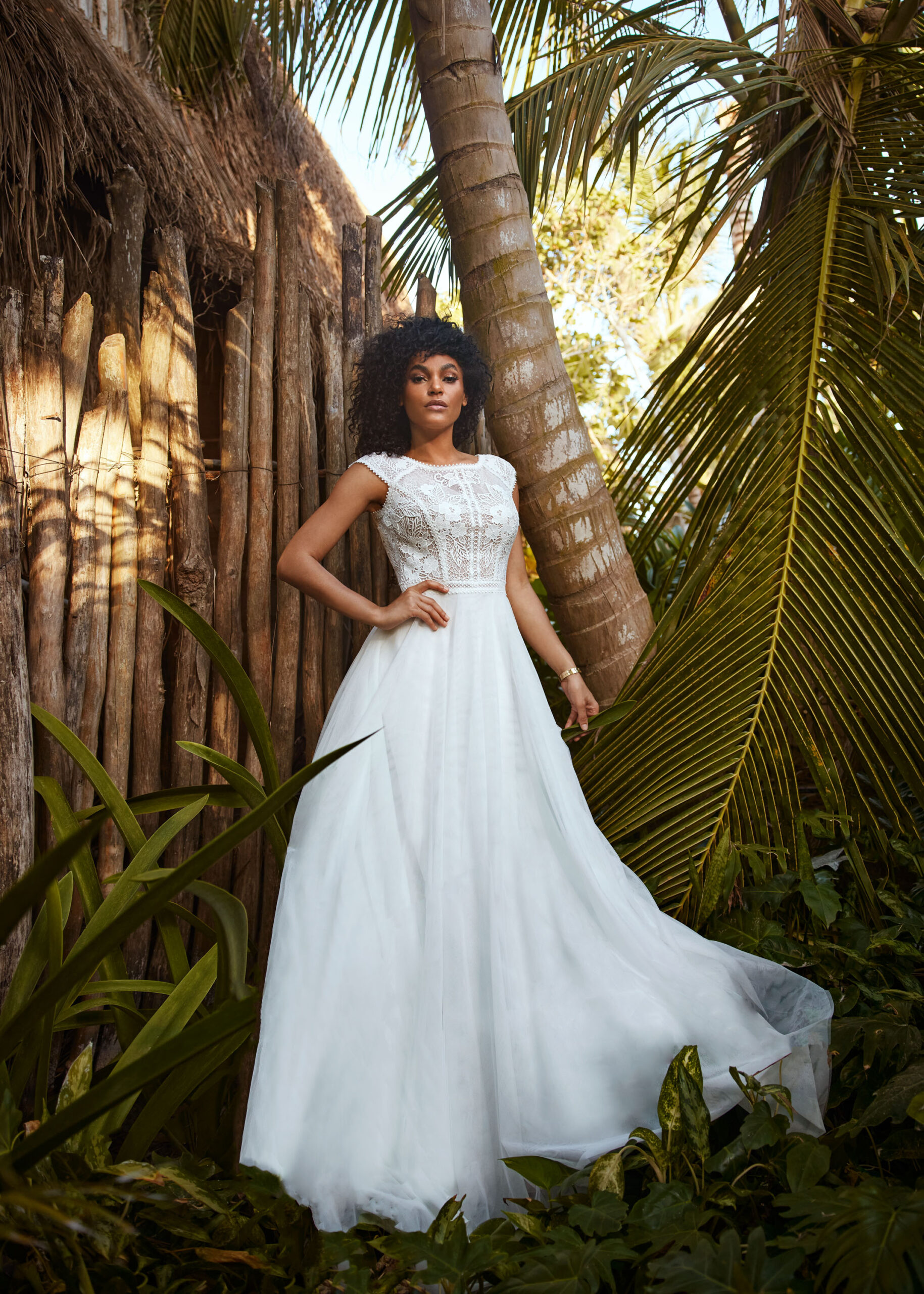 gbs-herve-paris-bridal-barella-brautkleid-mystical-collection image 3