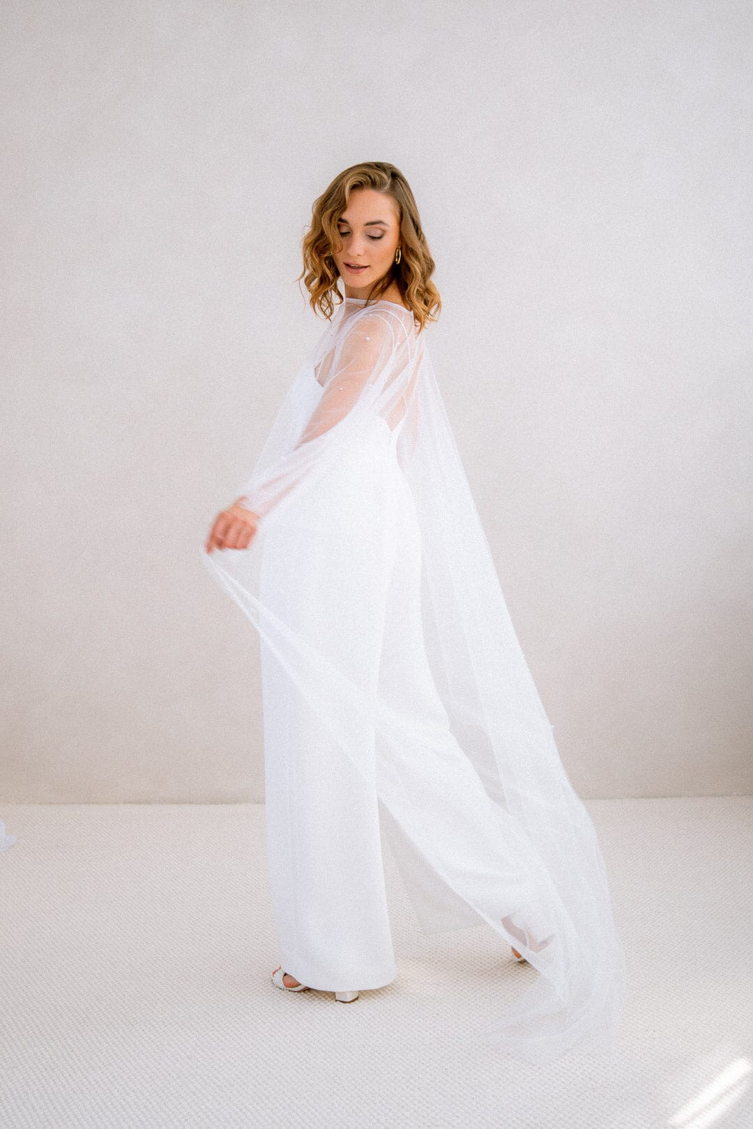 noni-selected-beleza-perlen-cape-high-low-aus-t-ll image 4