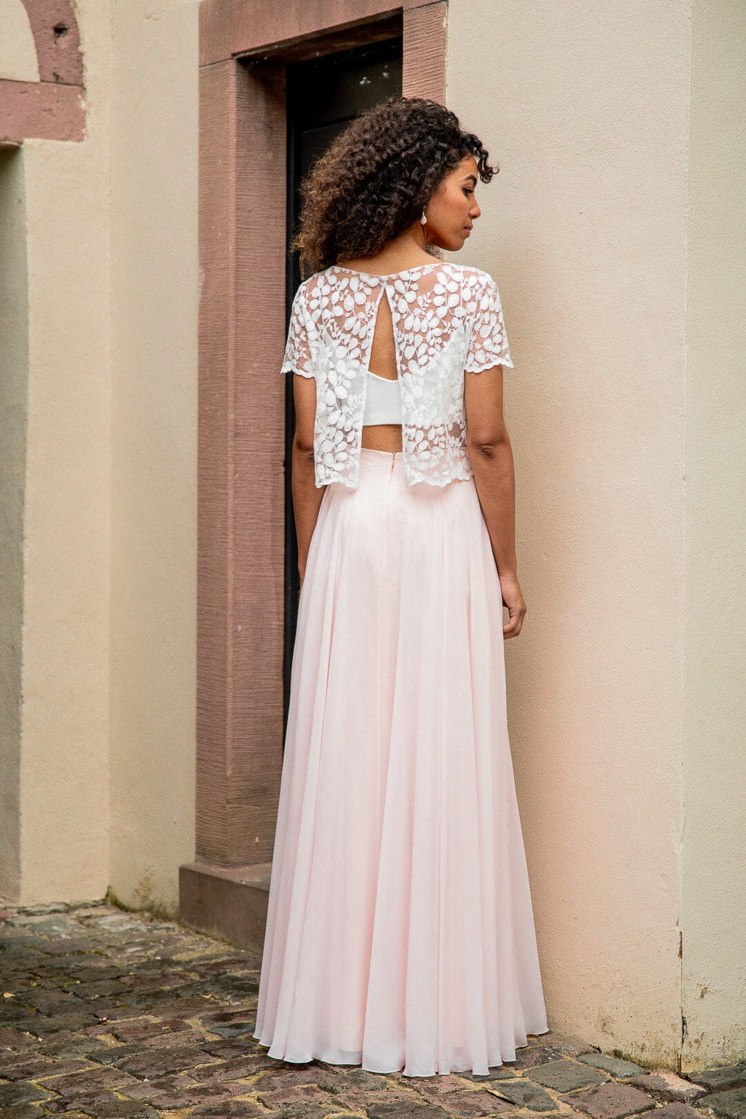 noni-isla-ros-langer-braut-rock-aus-chiffon image 6