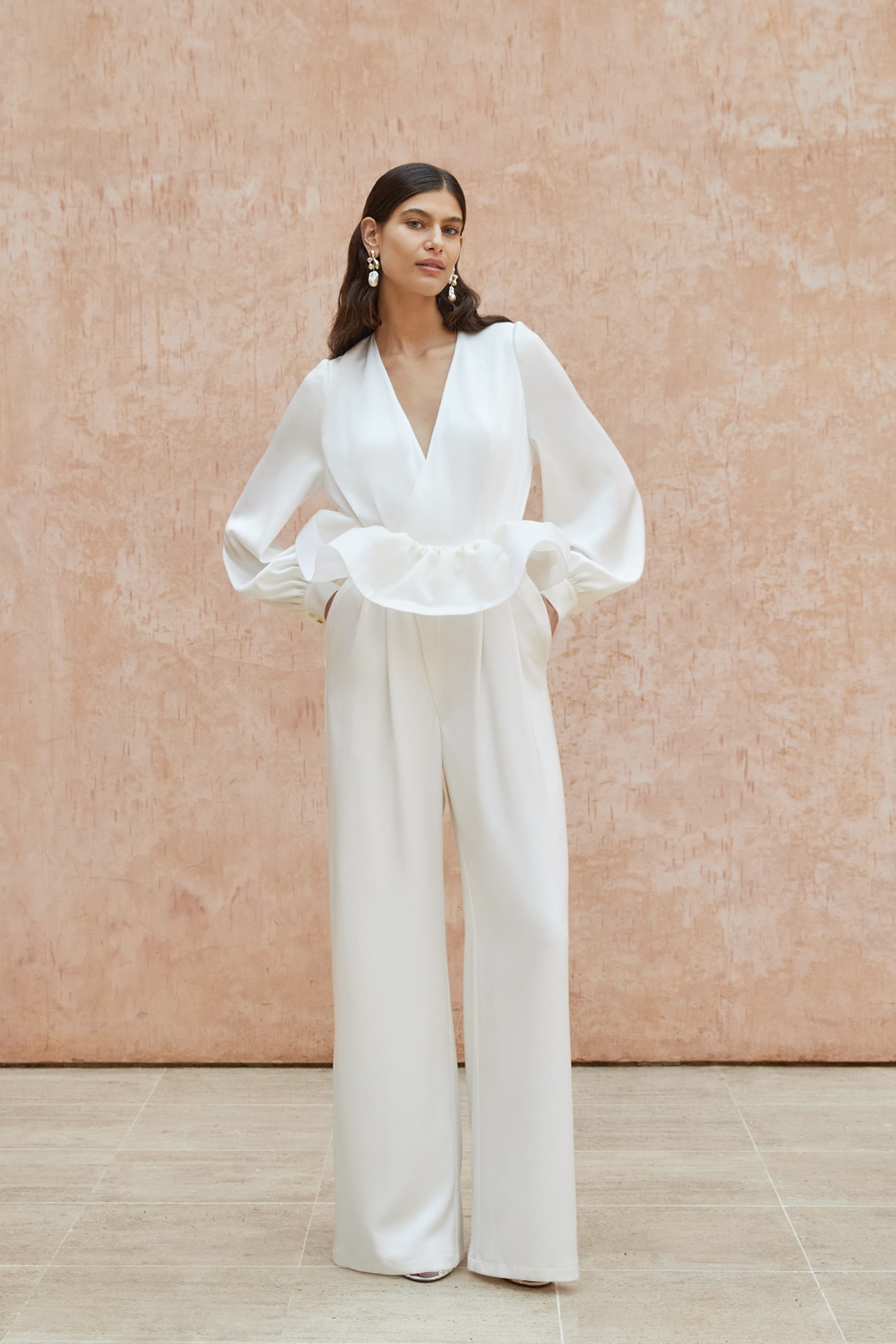 kaviar-gauche-cache-coeur-overall-braut-jumpsuit-wickel image 2