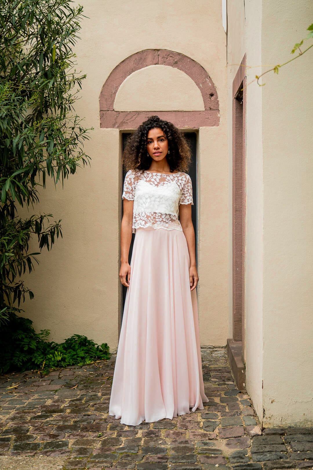 noni-isla-ros-langer-braut-rock-aus-chiffon image 7