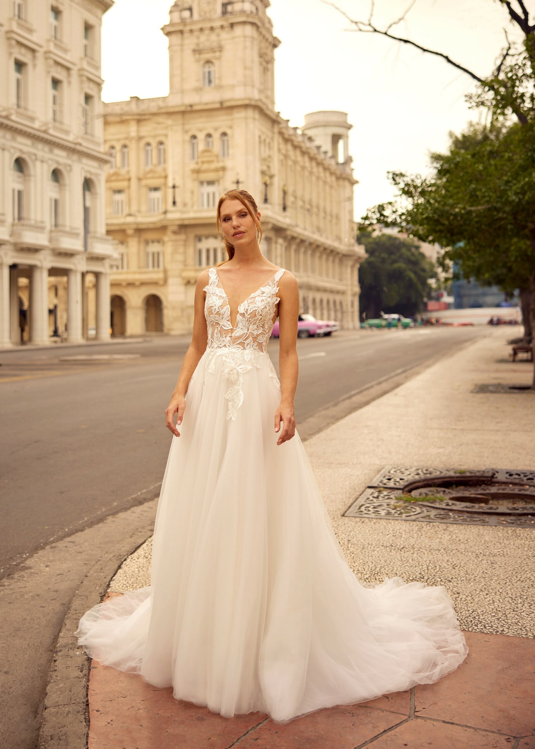 herve-paris-bridal-lotus-brautkleid-libre-collection image 1