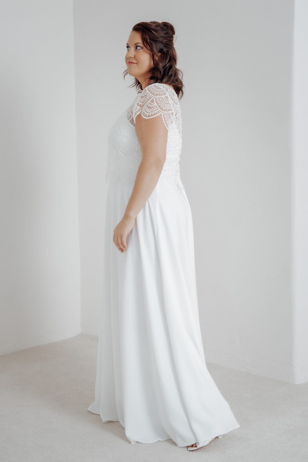 noni-selected-mylou-curvy-maxi-rock-in-ivory-aus-cr-pe image 4