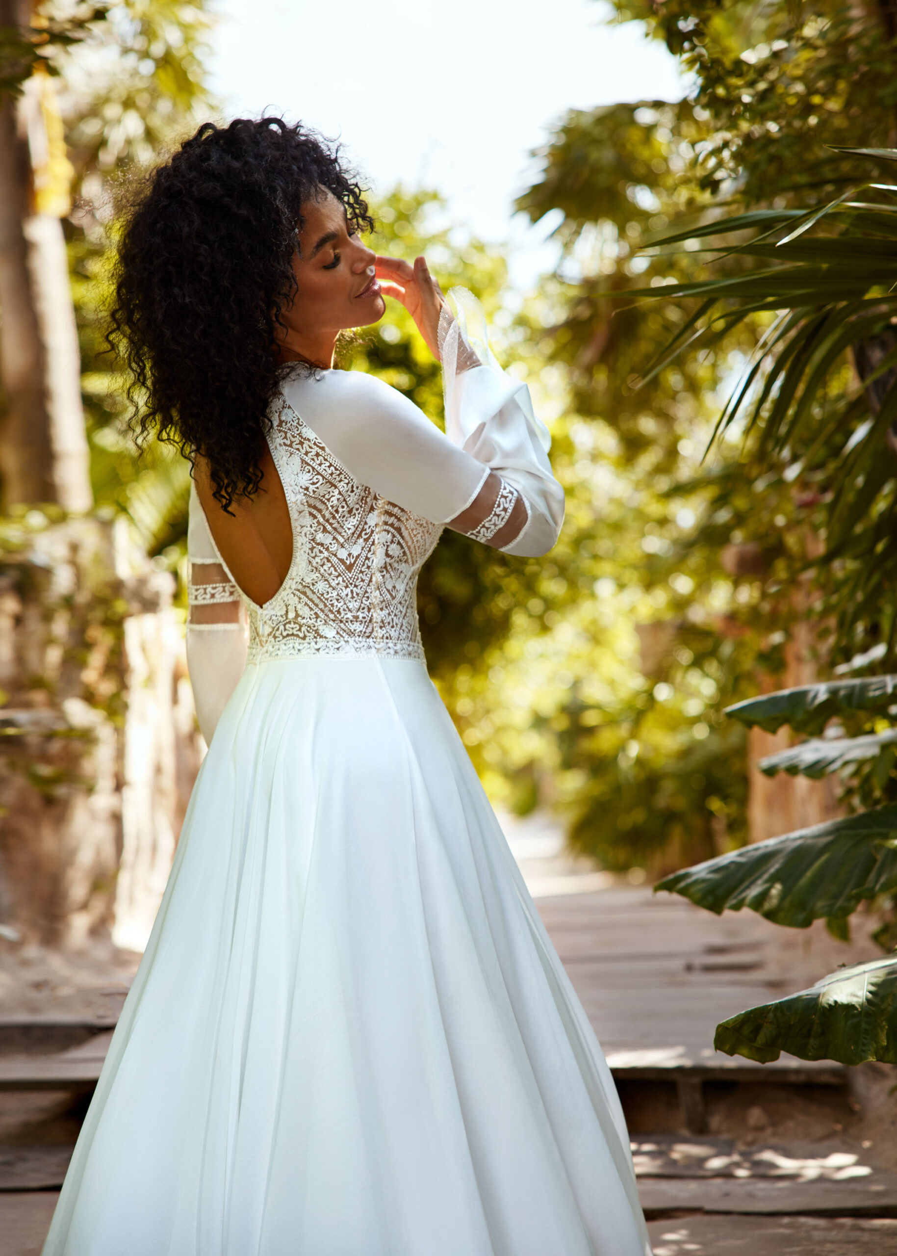 herve-paris-bridal-bibian-brautkleid-mystical-collection image 5