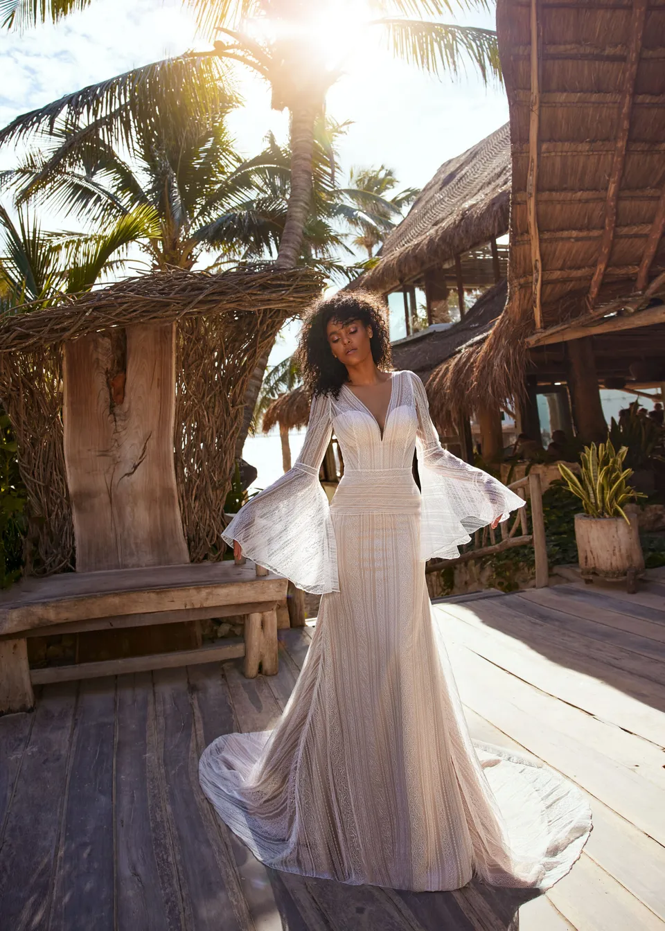 herve-paris-bridal-biata-brautkleid-mystical-collection image 1