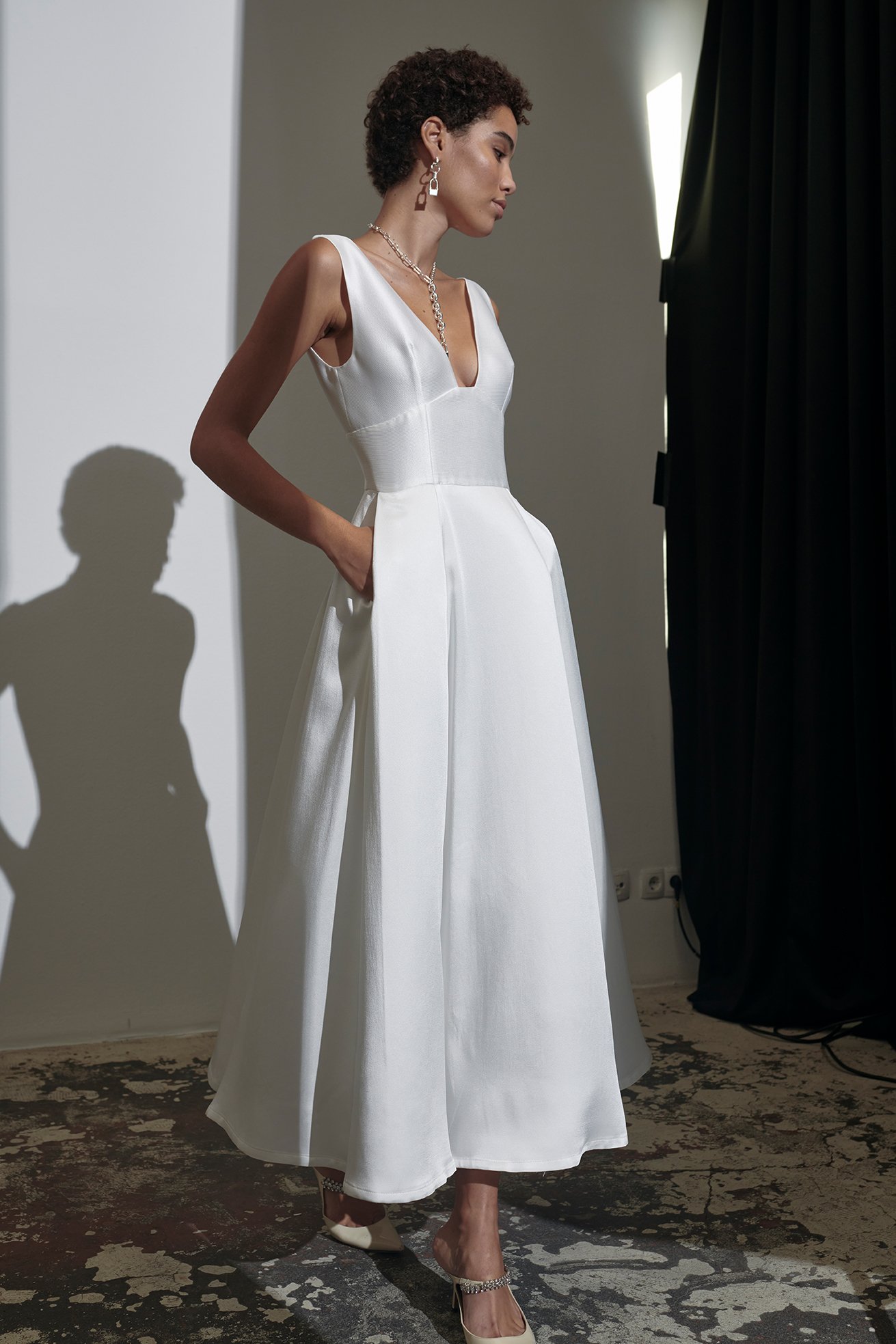 kaviar-gauche-edgy-dream-dress-7-8-brautkleid-v-ausschnitt image 4