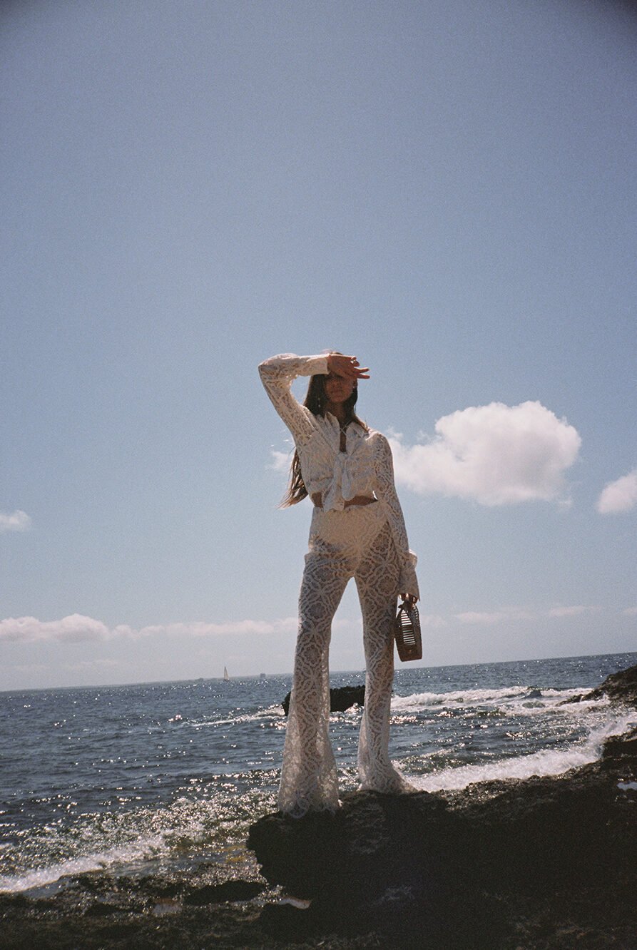 kaviar-gauche-birkin-lace-flares-hose image 3
