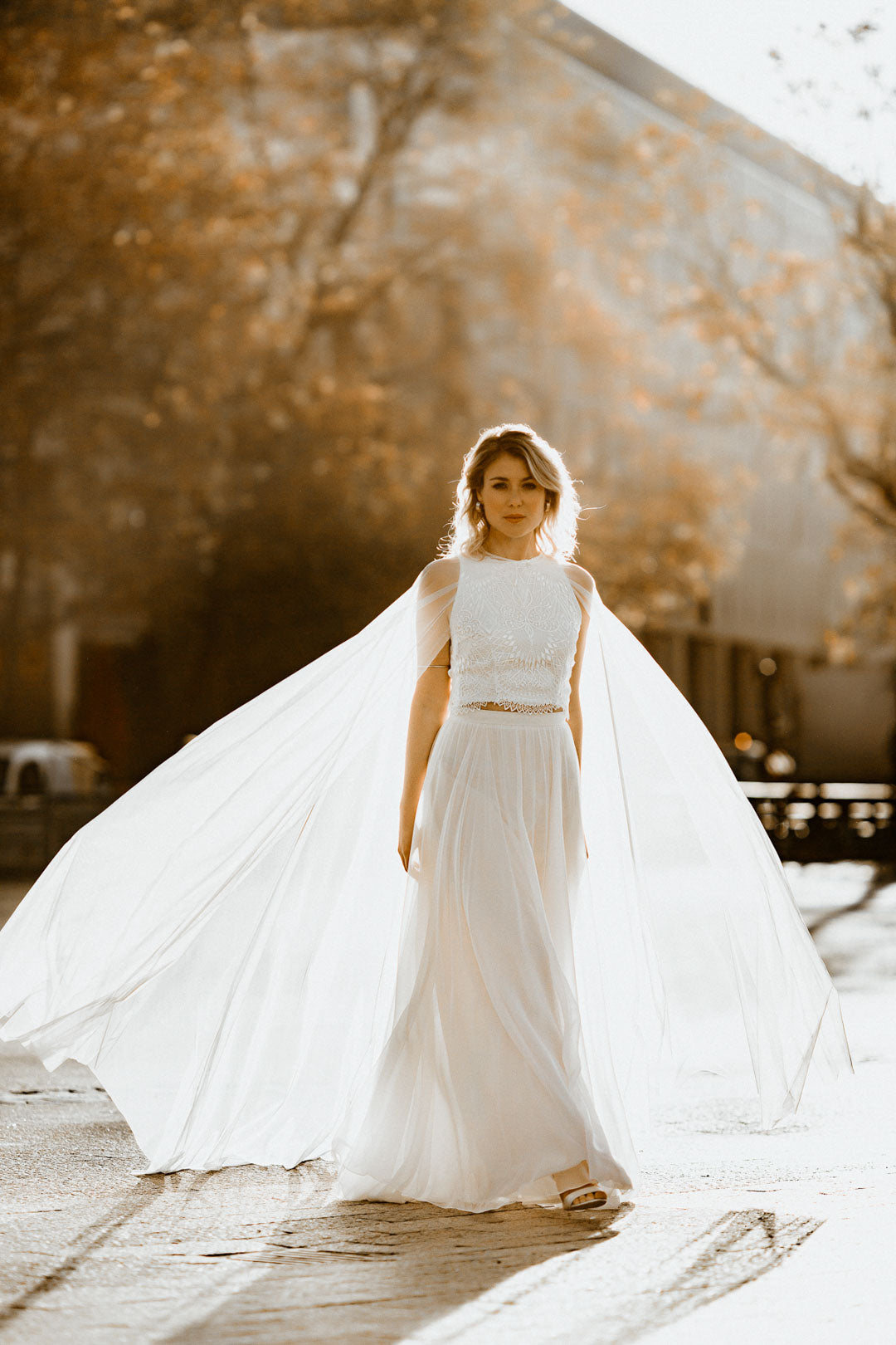 noni-oriana-braut-cape-softt-ll-mit-langer-schleppe-ivory image 3