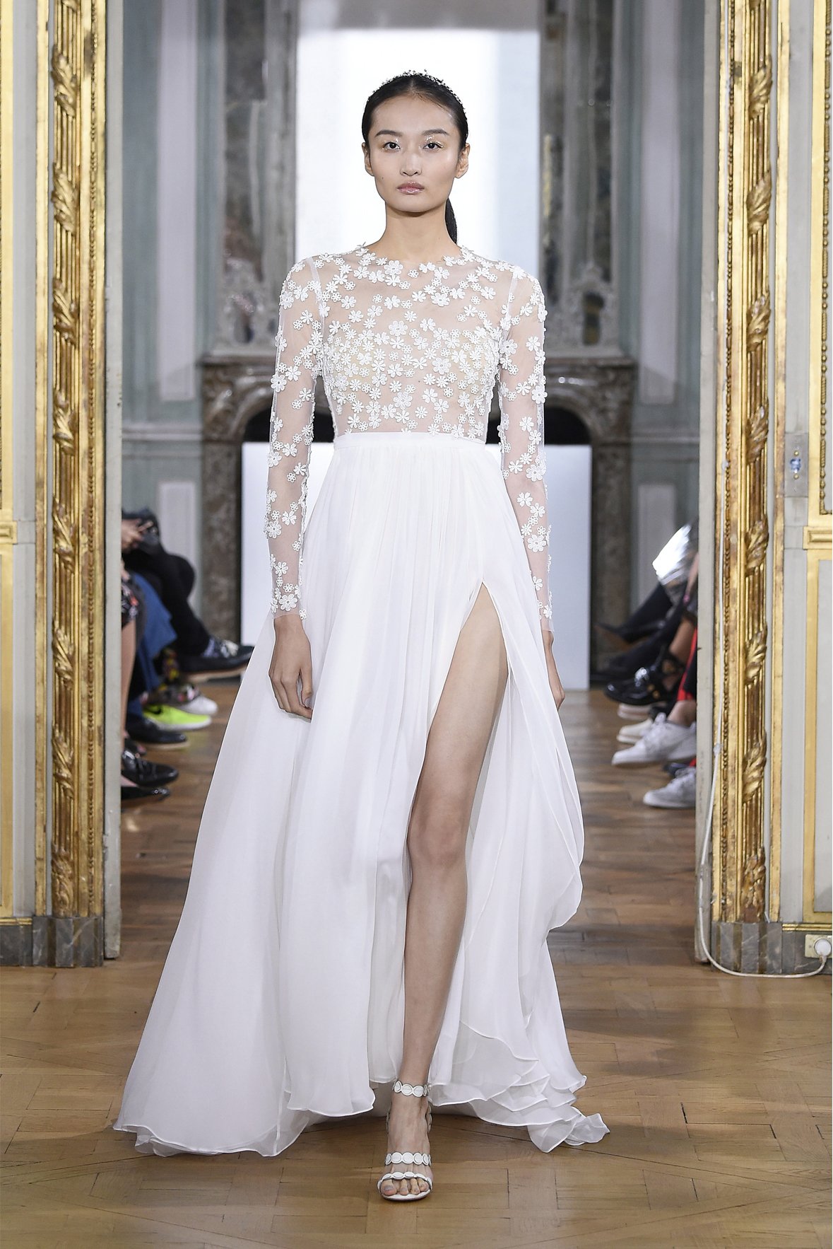 kaviar-gauche-flirty-fairy-skirt-seiden-brautrock-mit-schlitz image 2