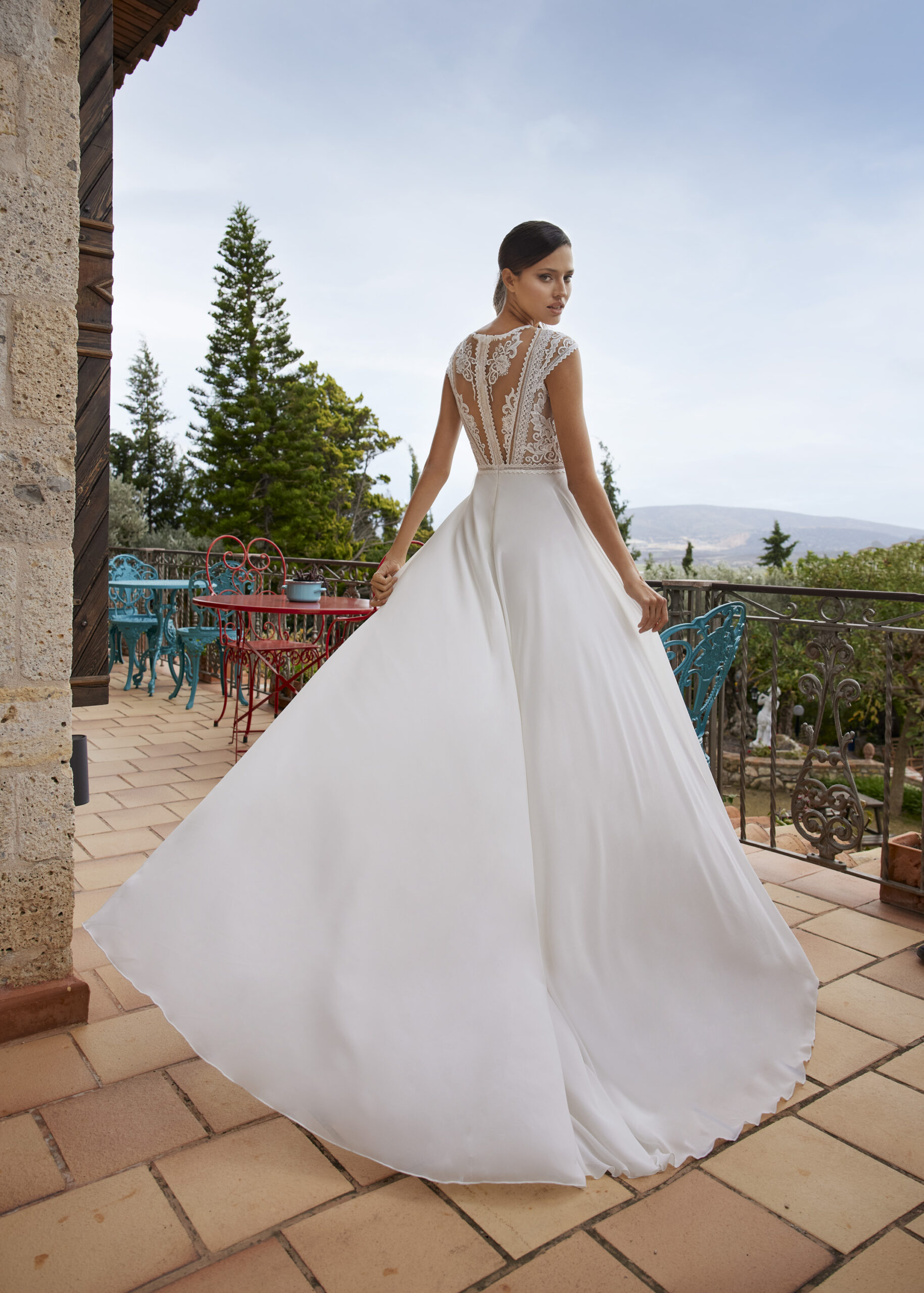 herve-paris-bridal-alpen-brautkleid-my-freedom-collection image 2
