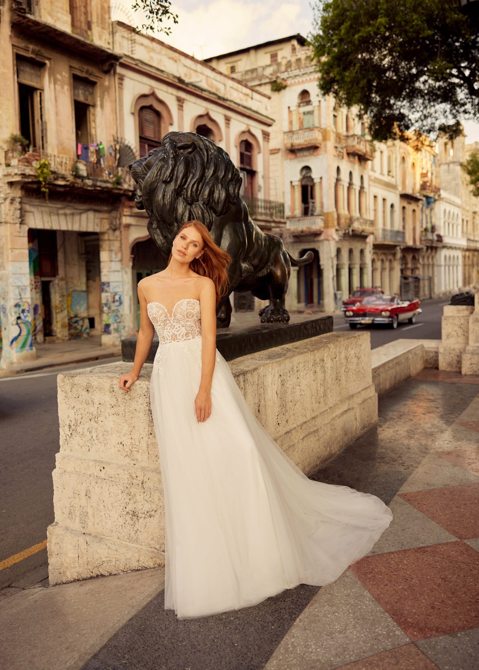 herve-paris-bridal-luisa-brautkleid-libre-collection image 3