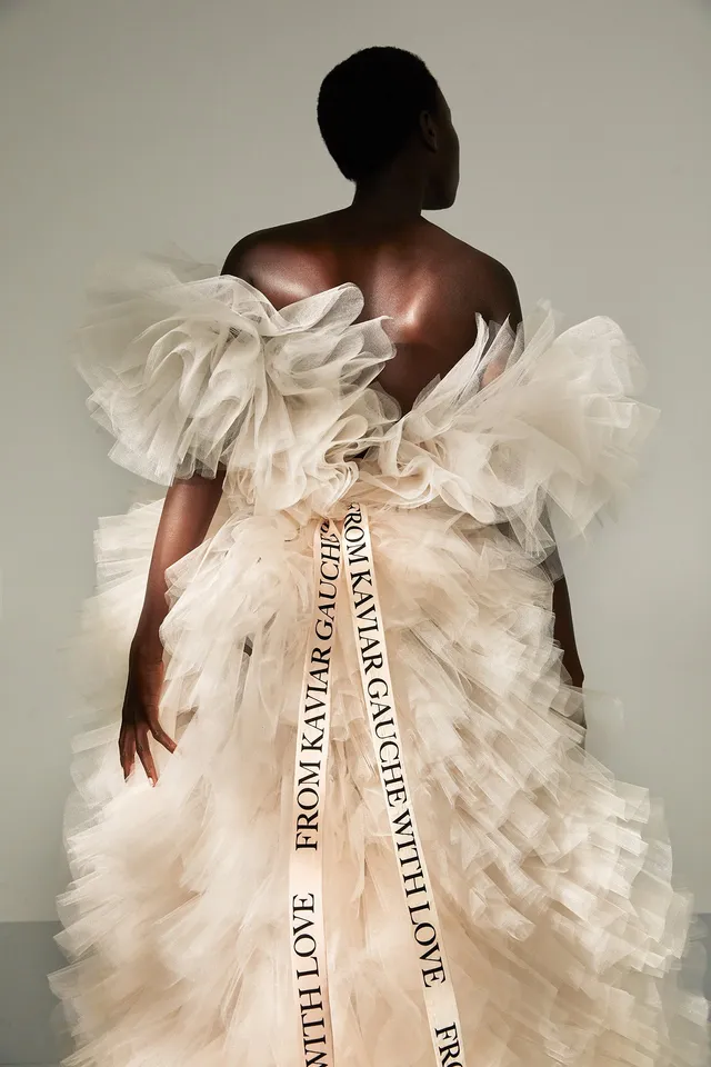 kaviar-gauche-bloomy-cloud-t-ll-brautkleid-a-linie image 1