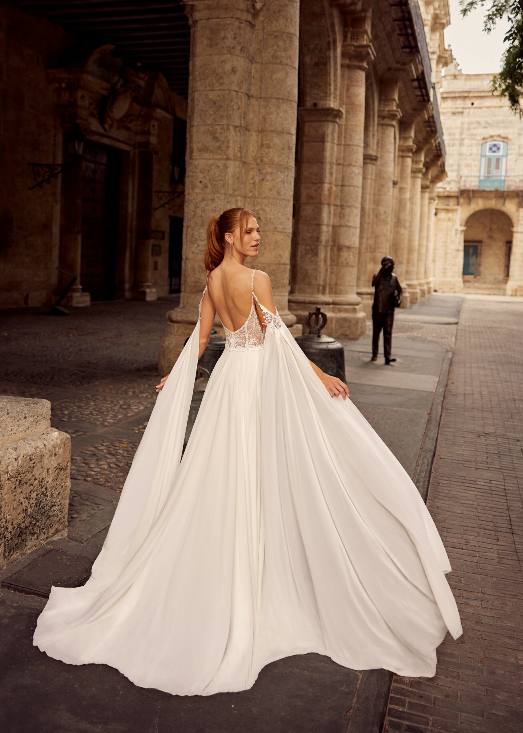 herve-paris-bridal-lumen-brautkleid-libre-collection image 2