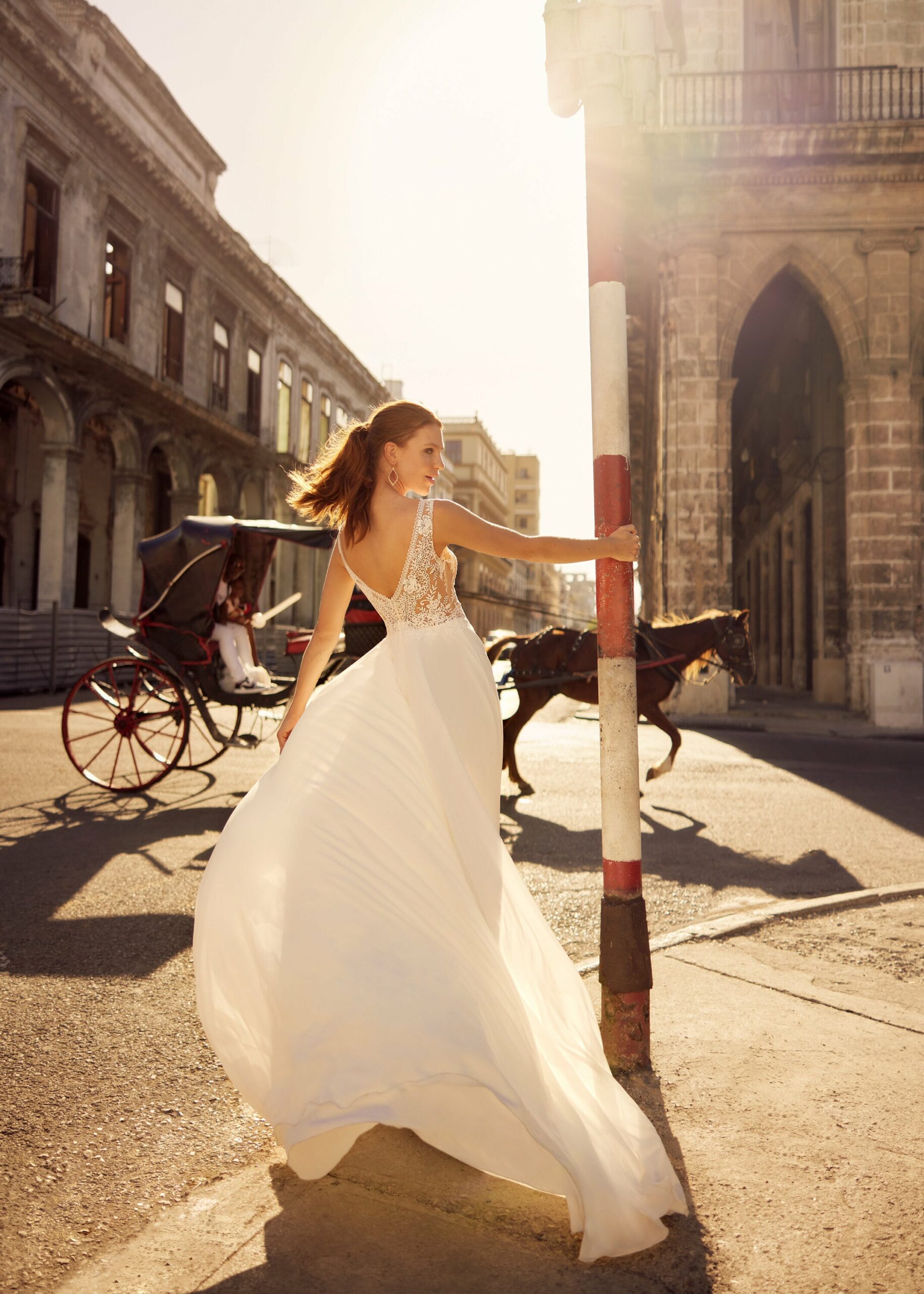 herve-paris-bridal-lauren-brautkleid-libre-collection image 2