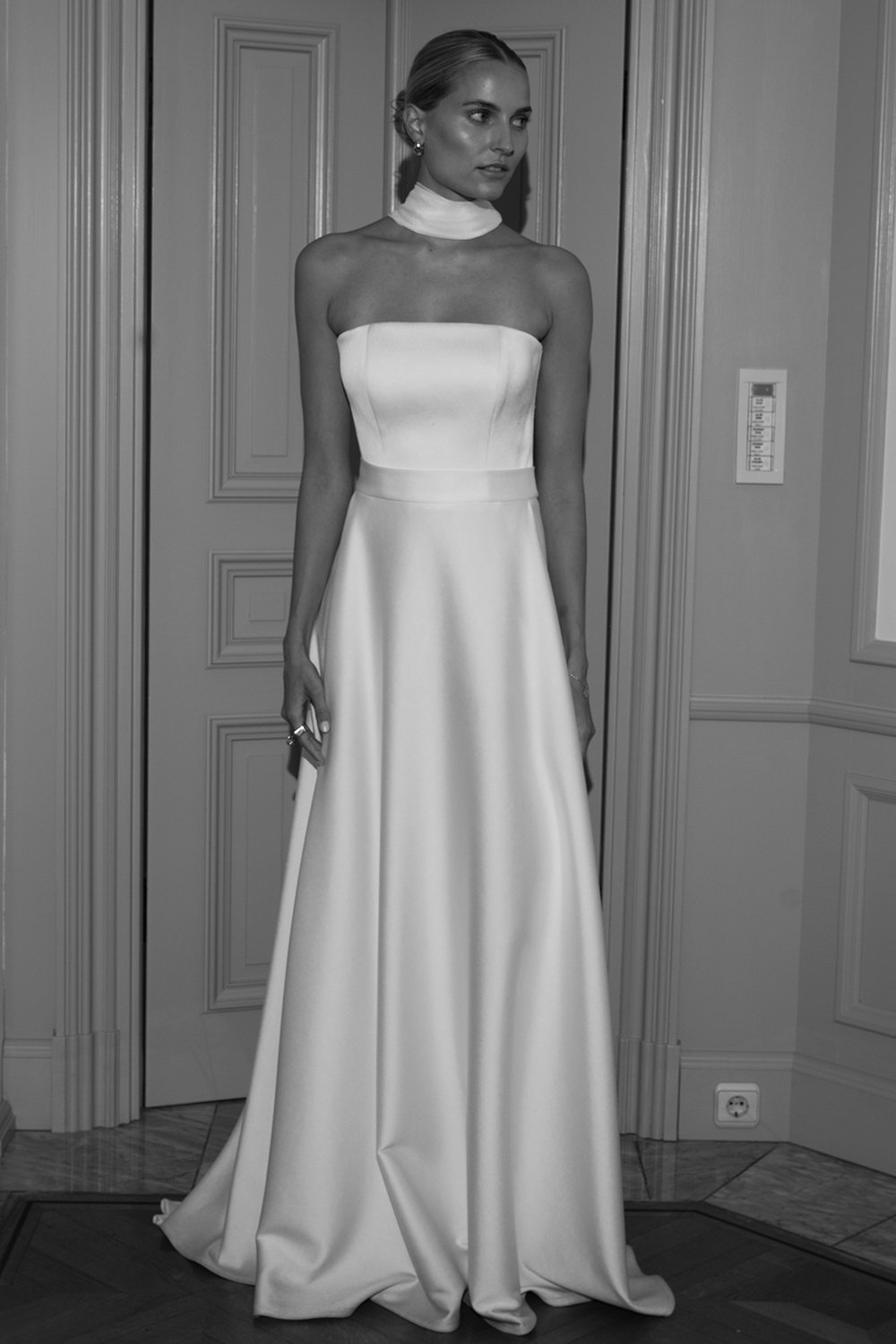 kaviar-gauche-rosebud-bustier-dress-brautkleid-a-linie image 2