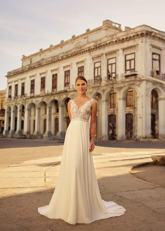 herve-paris-bridal-lauren-brautkleid-libre-collection image 1