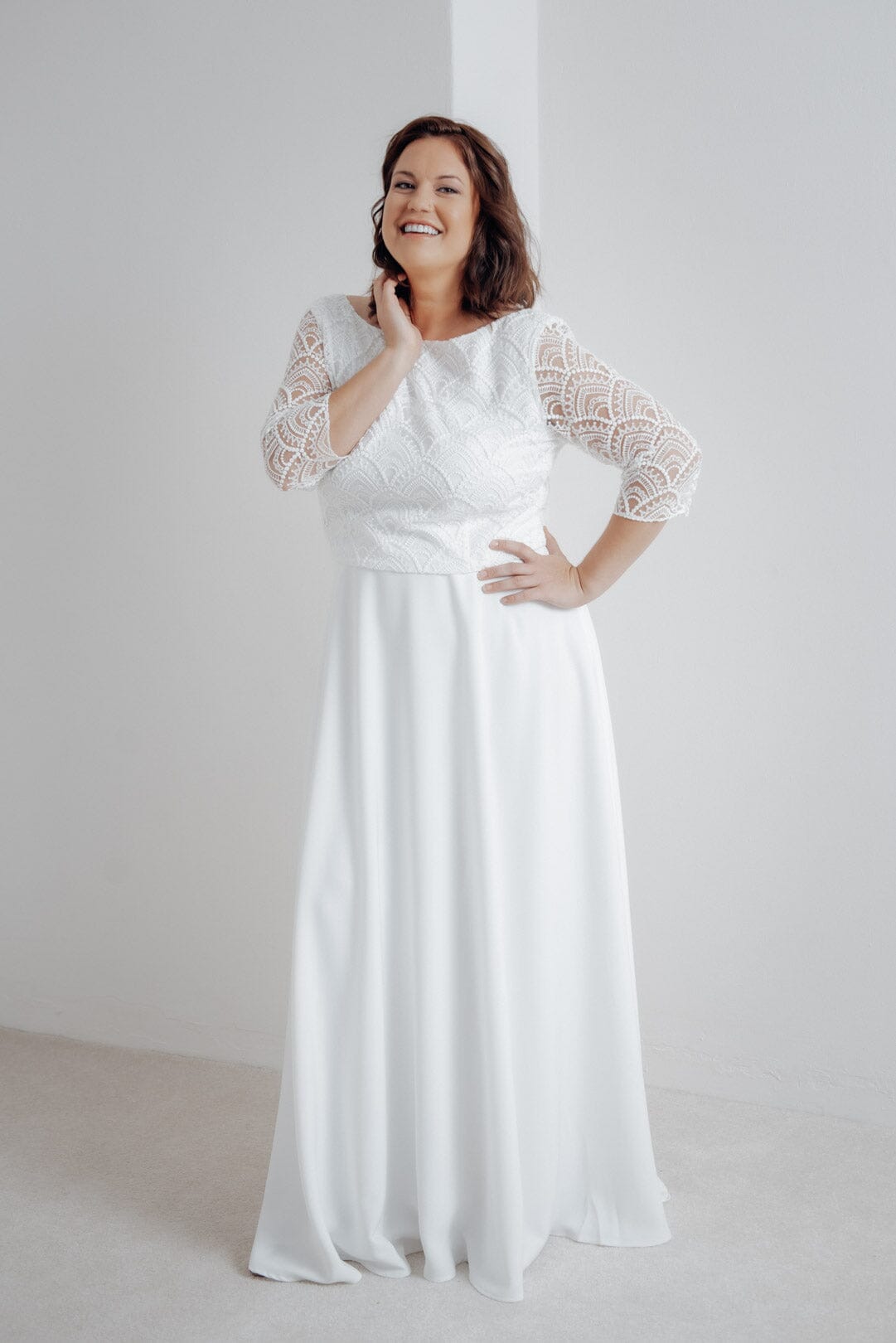 noni-selected-mylou-curvy-maxi-rock-in-ivory-aus-cr-pe image 1