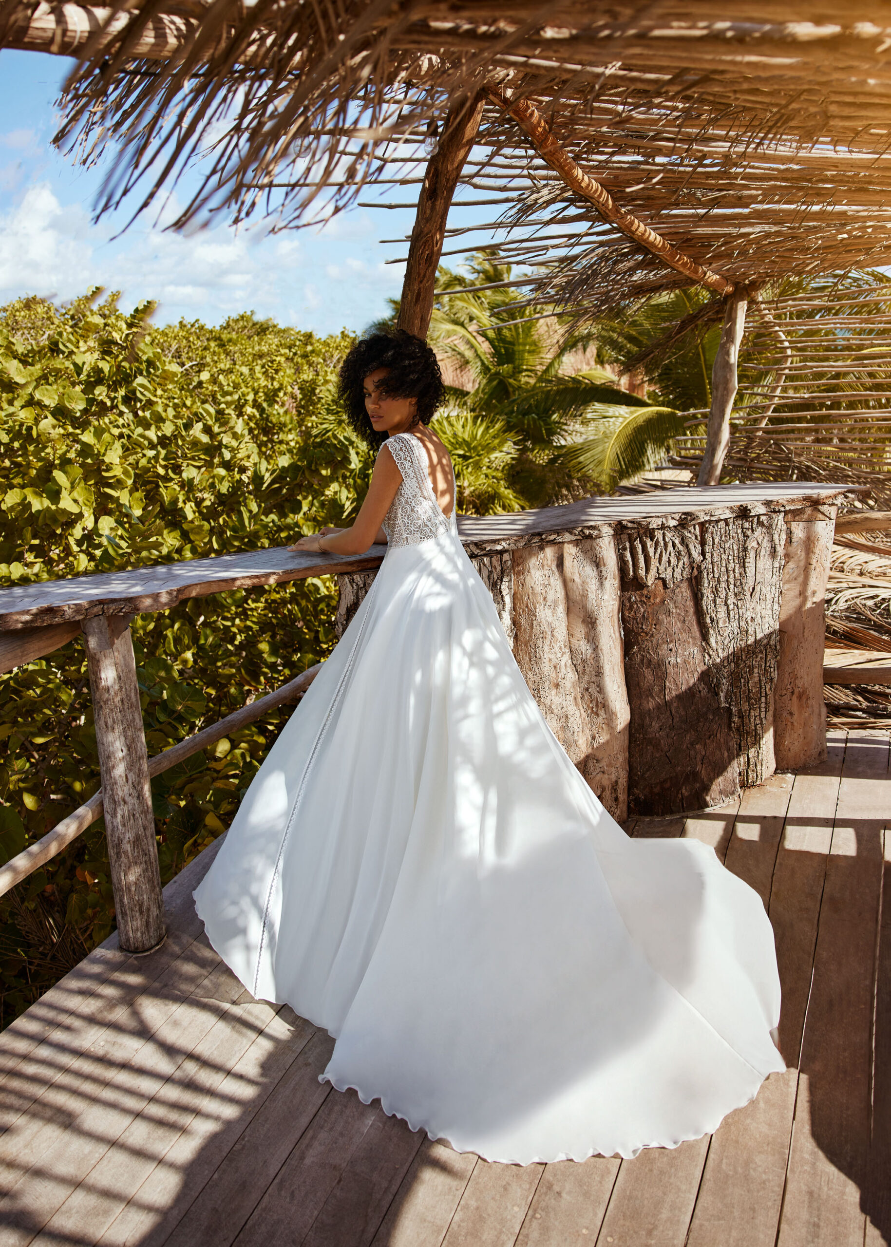 herve-paris-bridal-bente-brautkleid-mystical-collection image 5