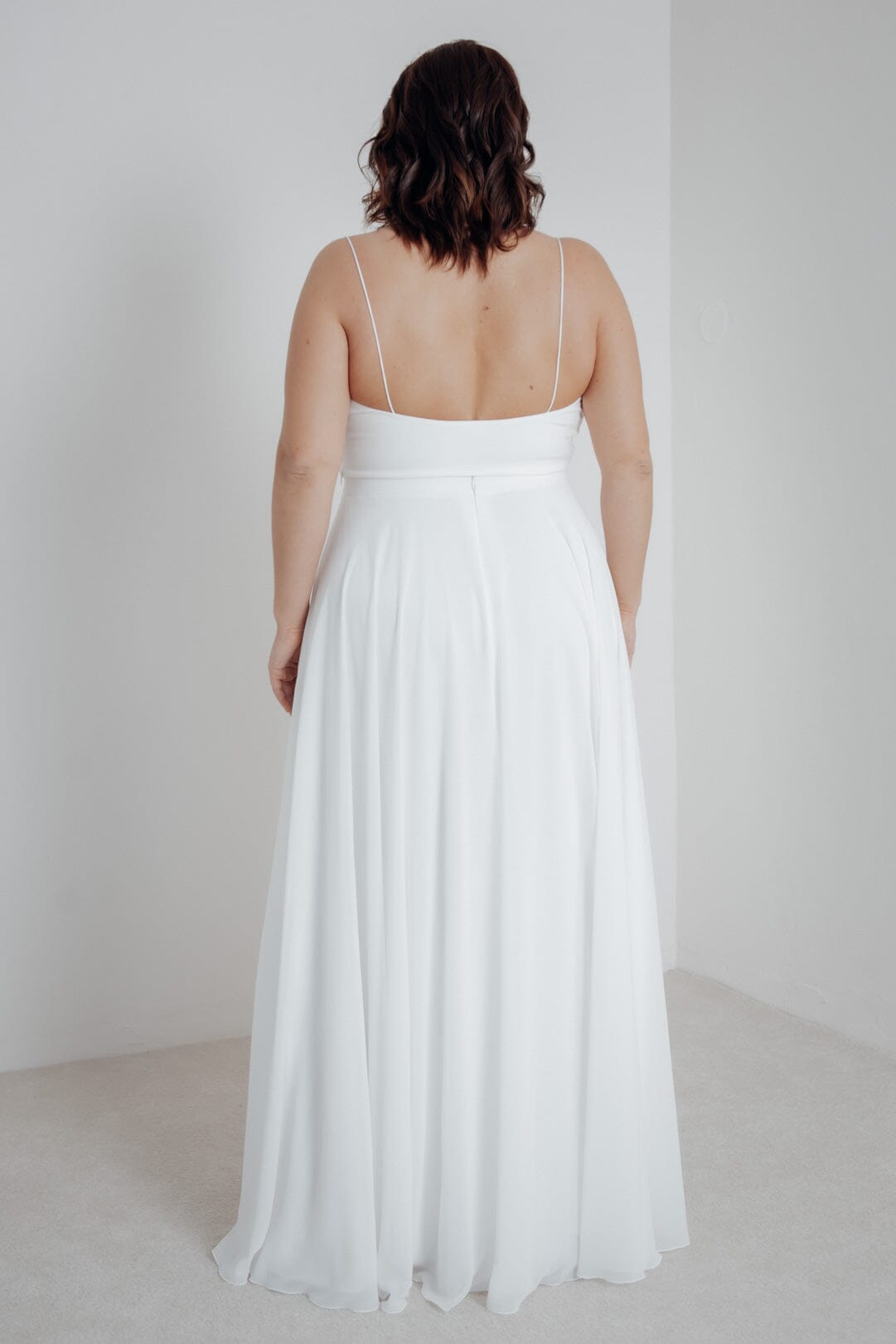 noni-pina-curvy-top-herzausschnitt-spaghettitr-ger-ivory image 4
