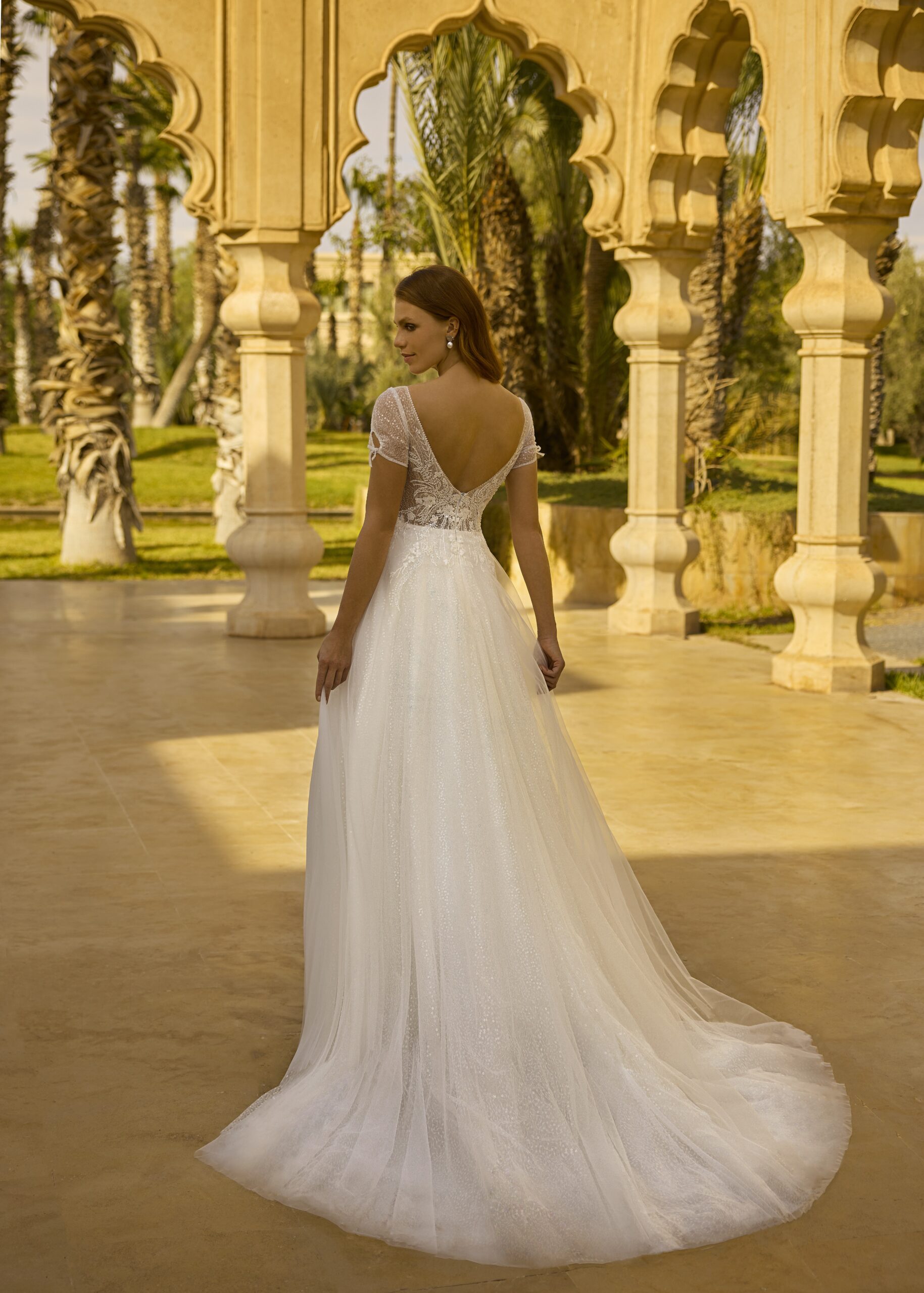 herve-paris-bridal-caylee-brautkleid-cherish-love-collection image 2