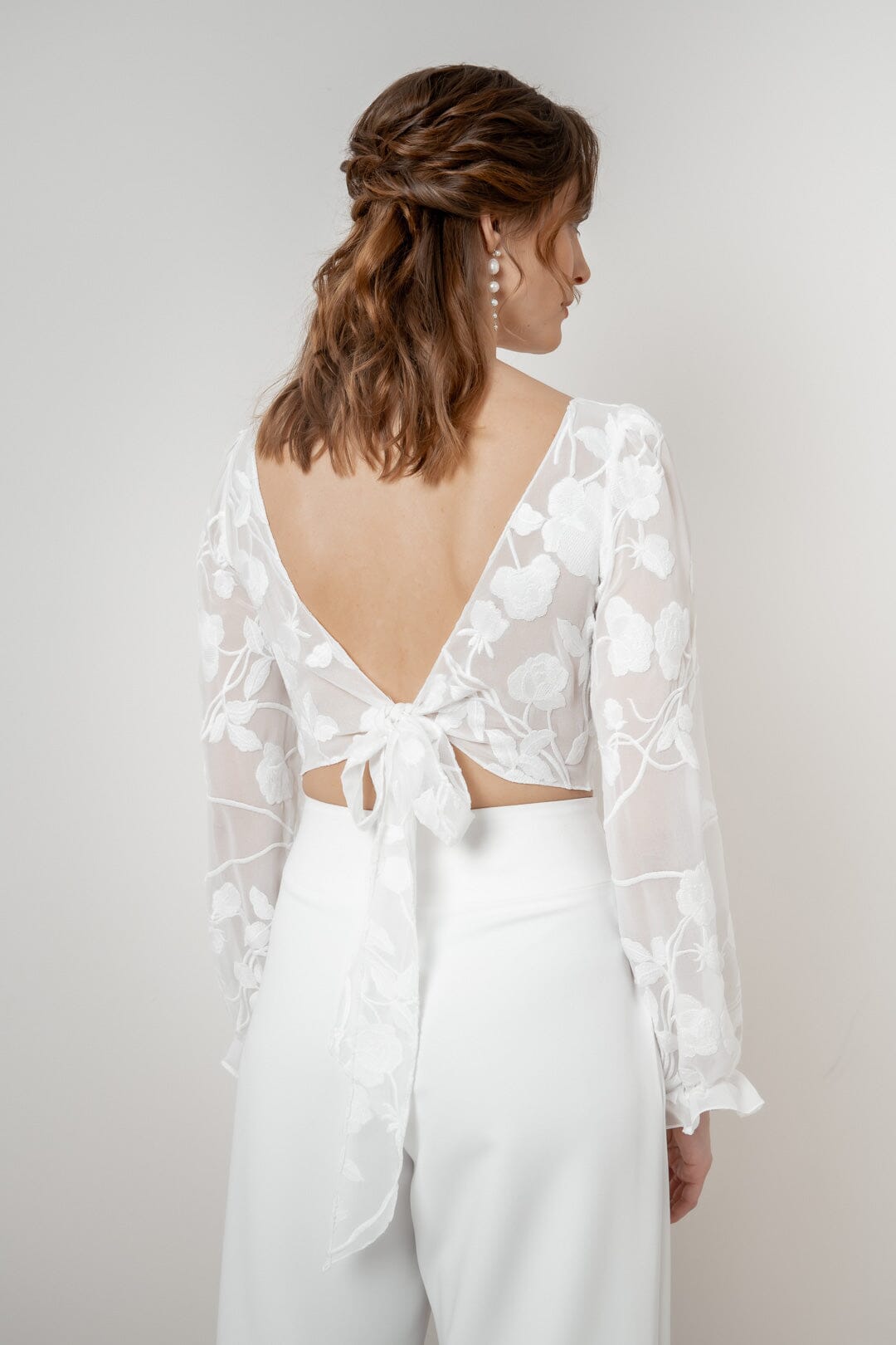 noni-laina-bluse-ivory-mit-blumenstick-und-r-ckenausschnitt image 5