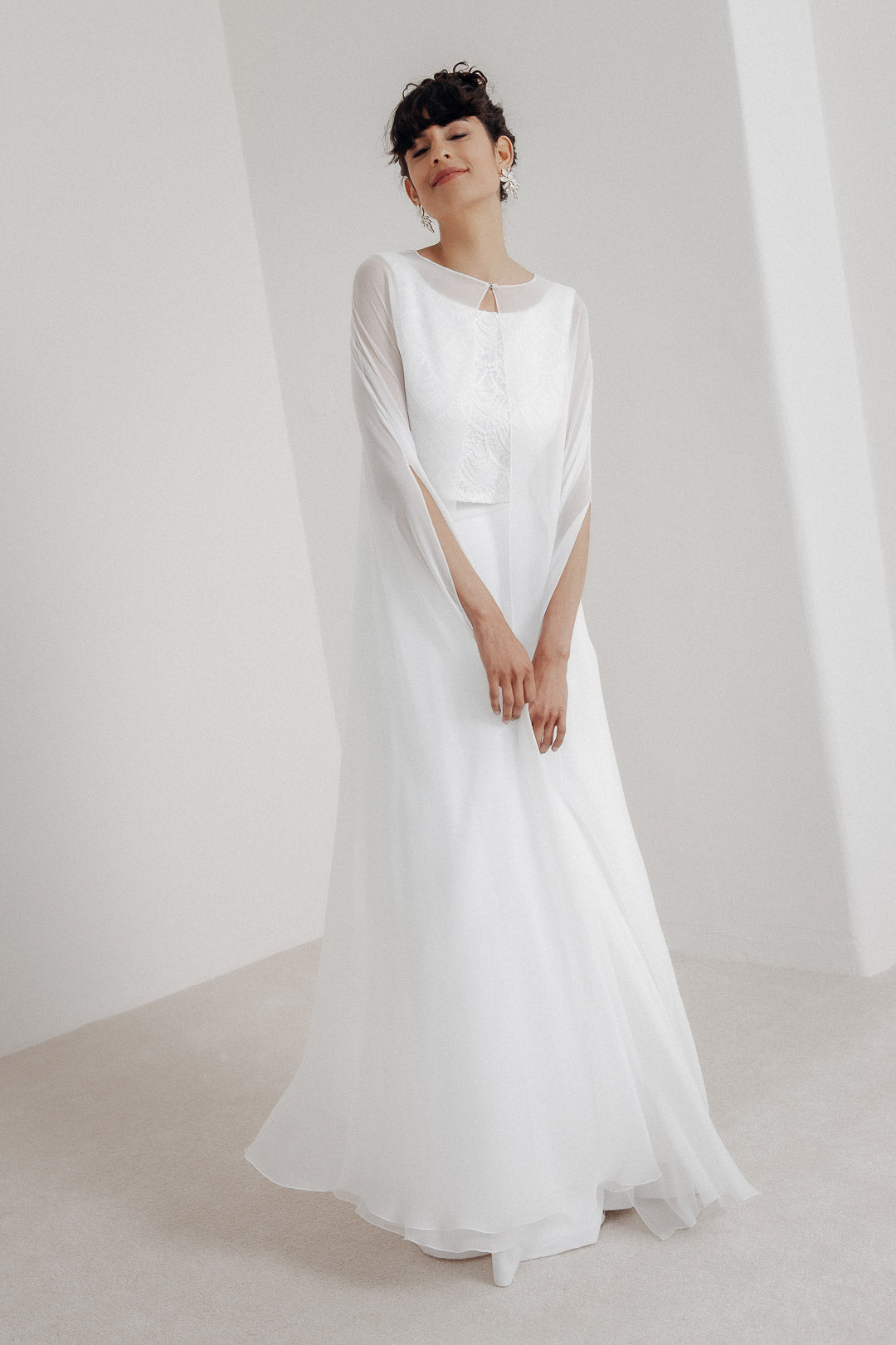 noni-selected-philia-chiffon-braut-cape-ivory-mit-perle image 3