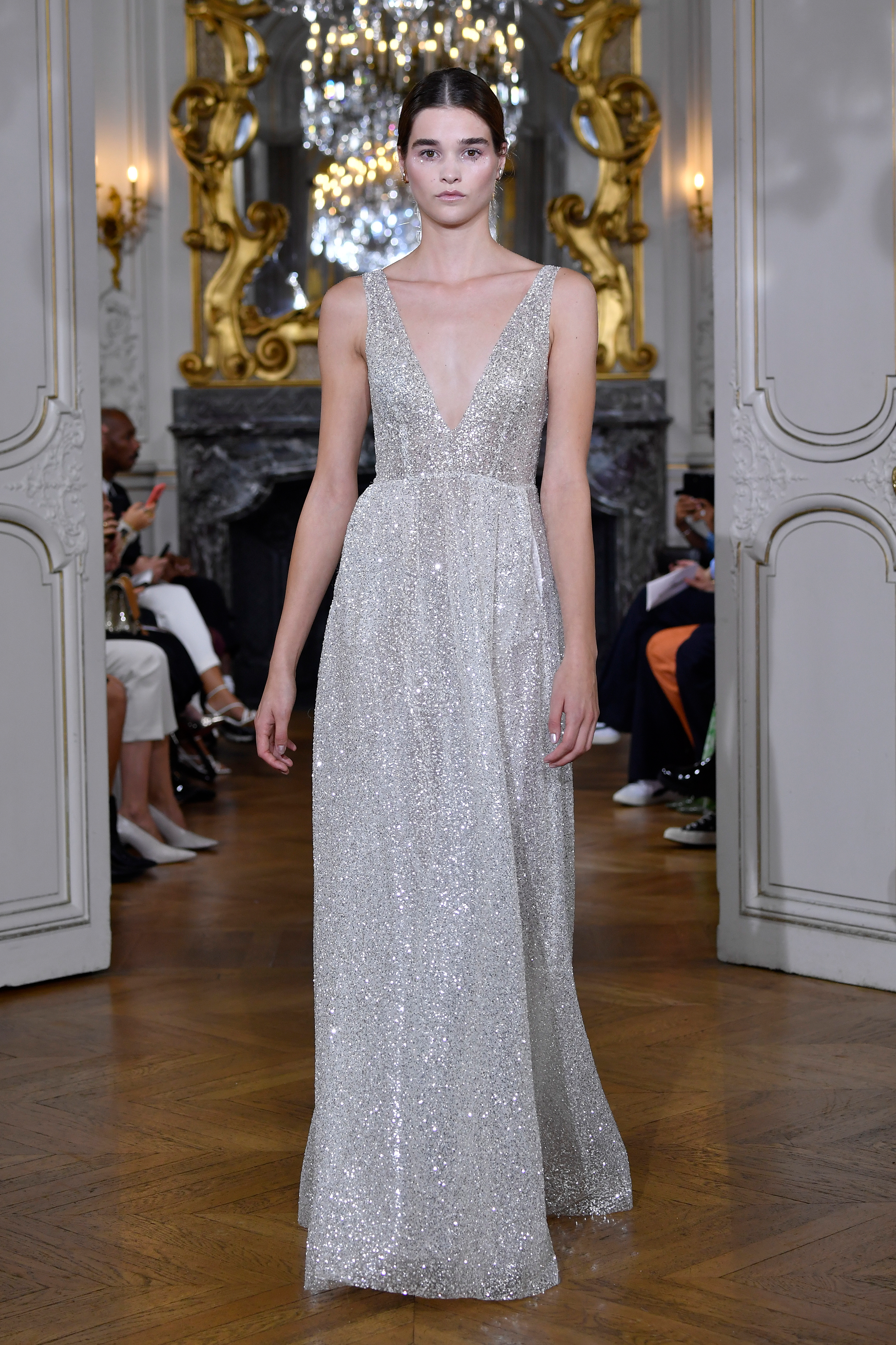 kaviar-gauche-flirty-glitter-dress-brautkleid image 2
