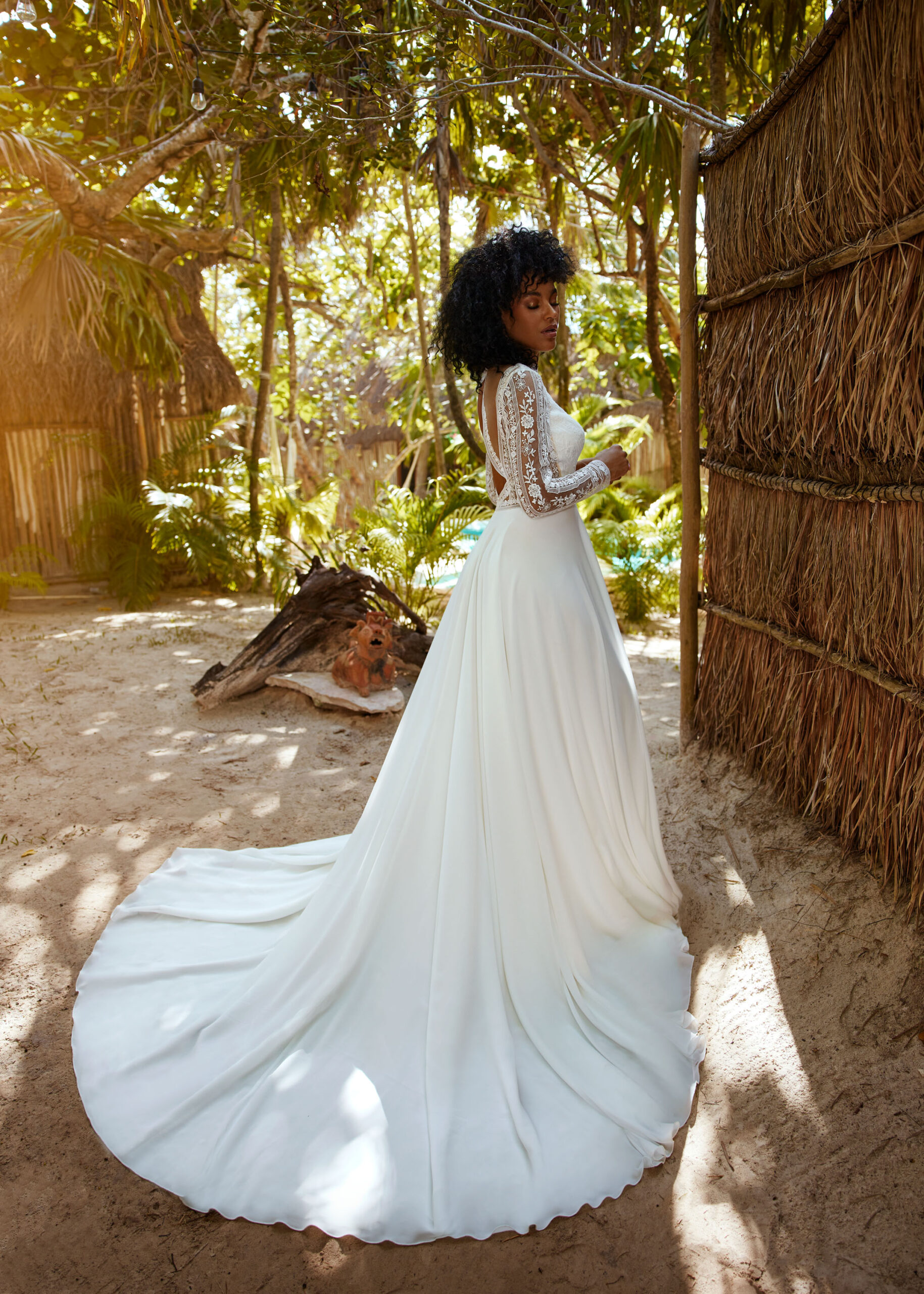 gbs-herve-paris-bridal-bindi-brautkleid-mystical-collection image 2