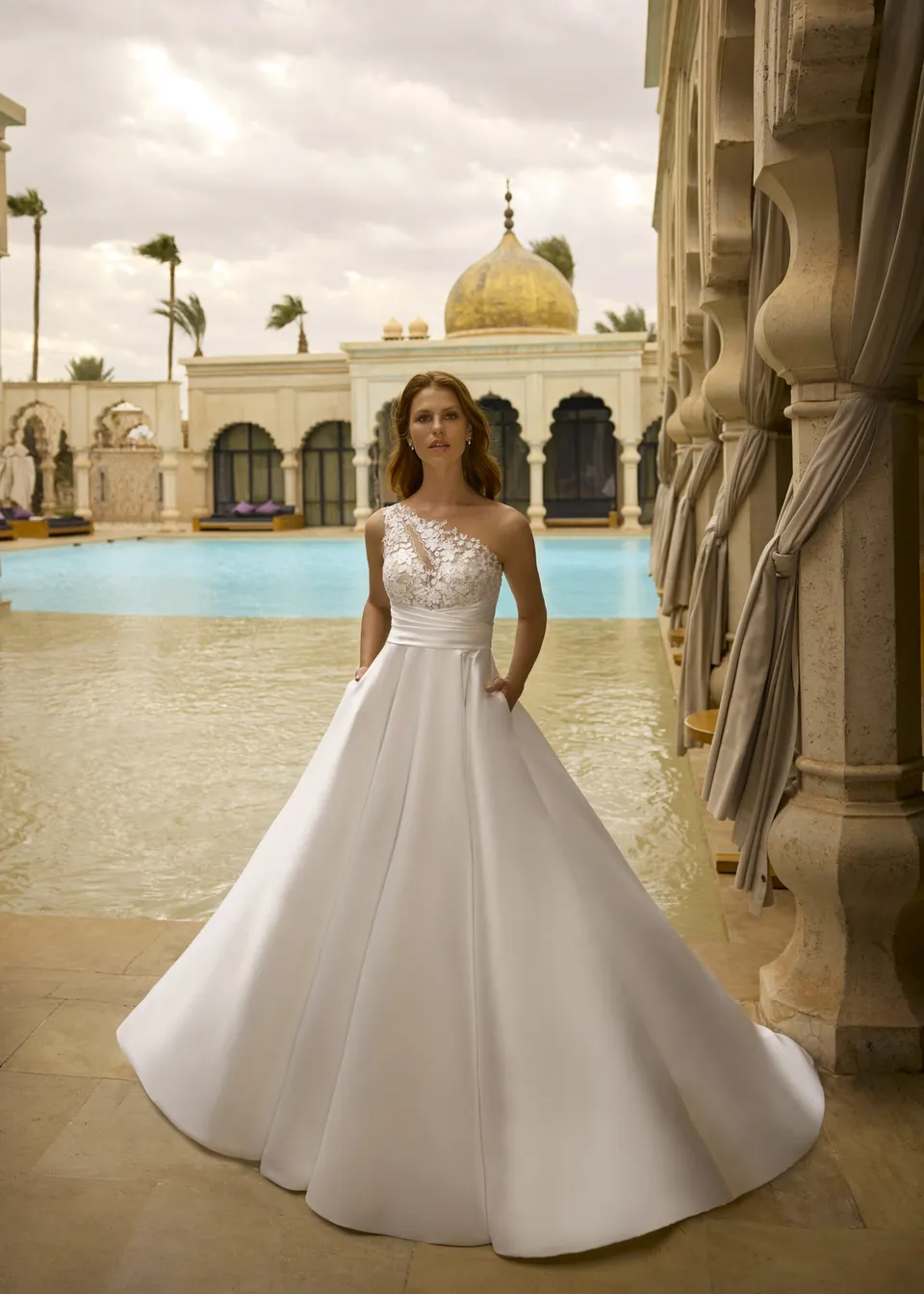 herve-paris-bridal-colbie-brautkleid-cherish-love-collection image 1