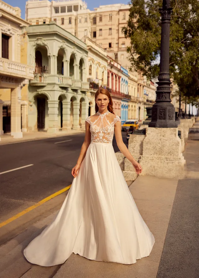 herve-paris-bridal-lucia-brautkleid-libre-collection image 1