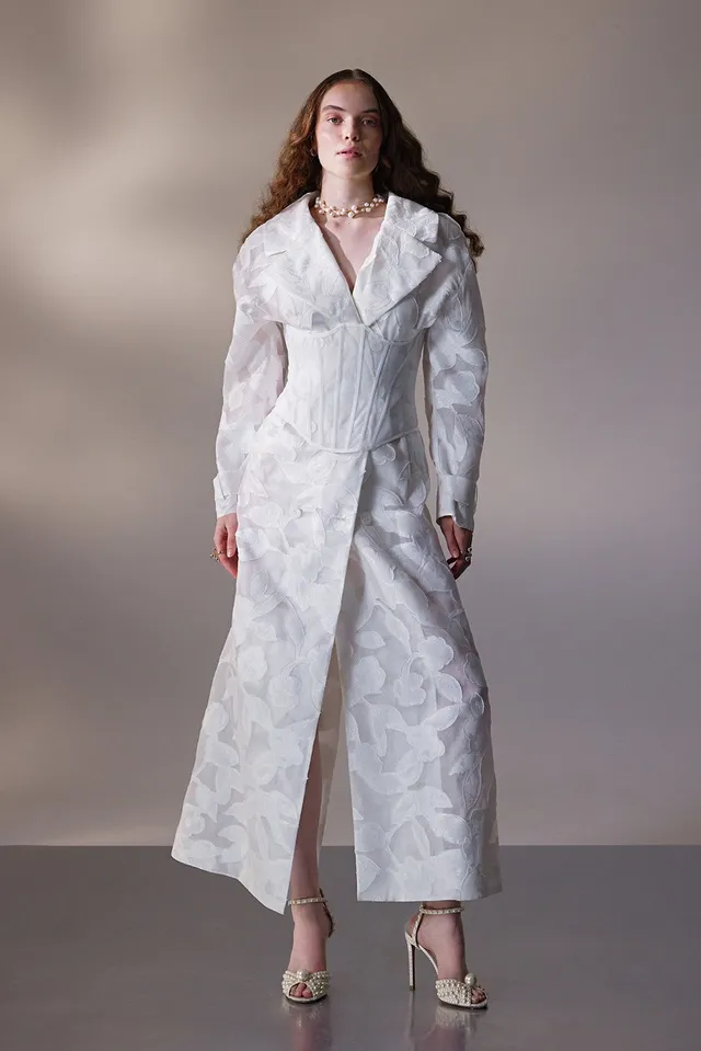 kaviar-gauche-fil-coup-coat-langer-braut-trenchmantel image 1