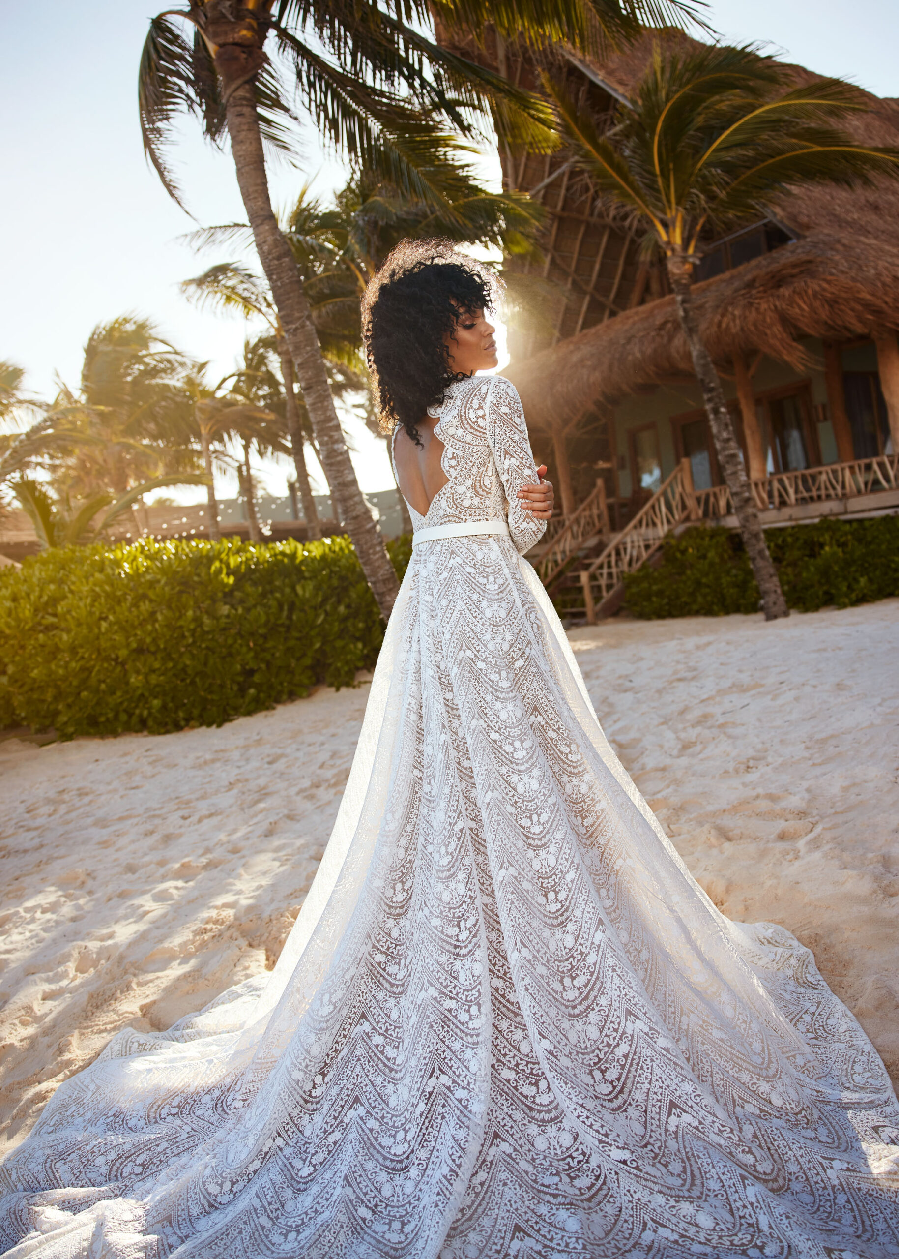 herve-paris-bridal-brisa-brautkleid-mystical-collection image 5