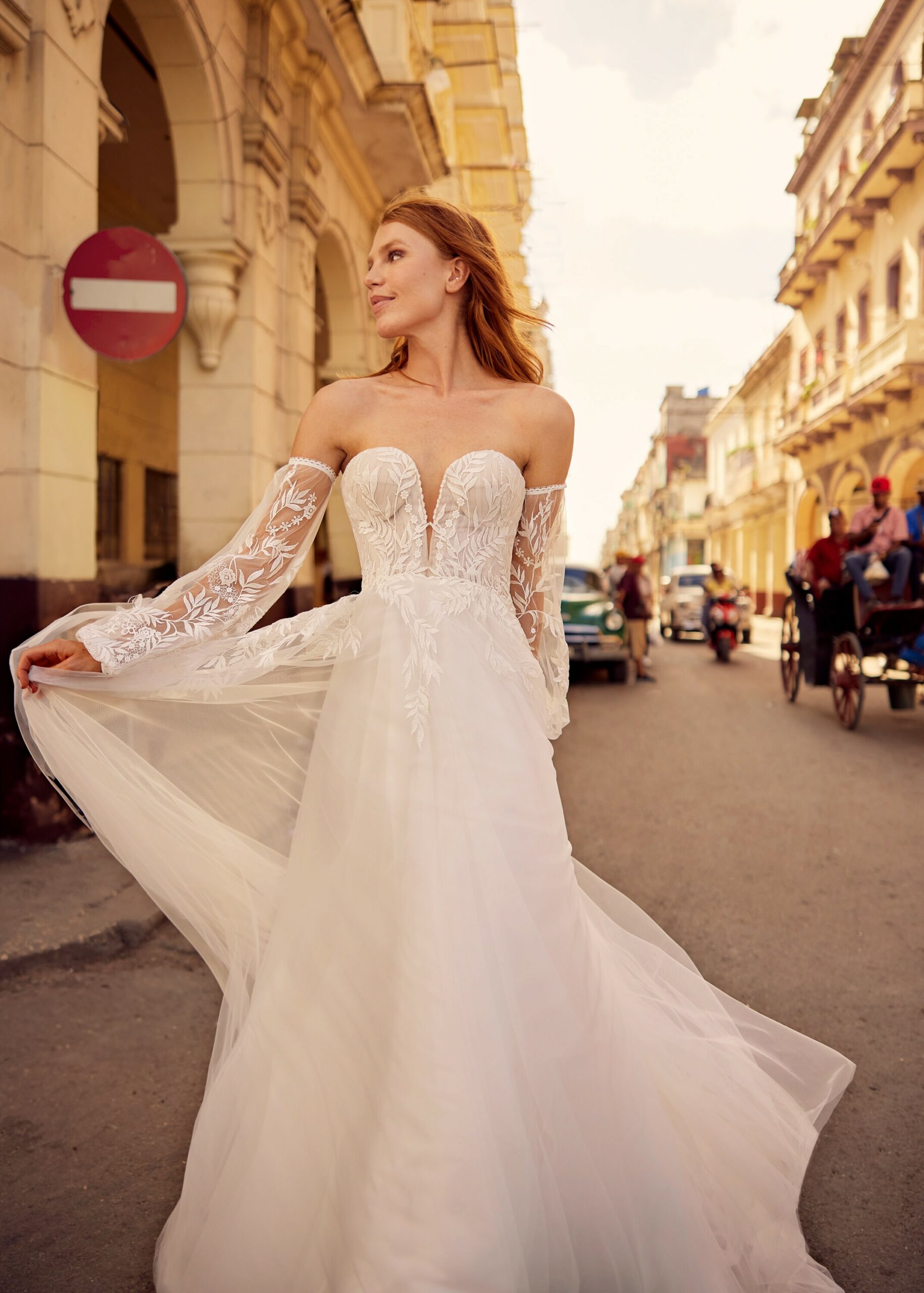herve-paris-bridal-luca-brautkleid-libre-collection image 3
