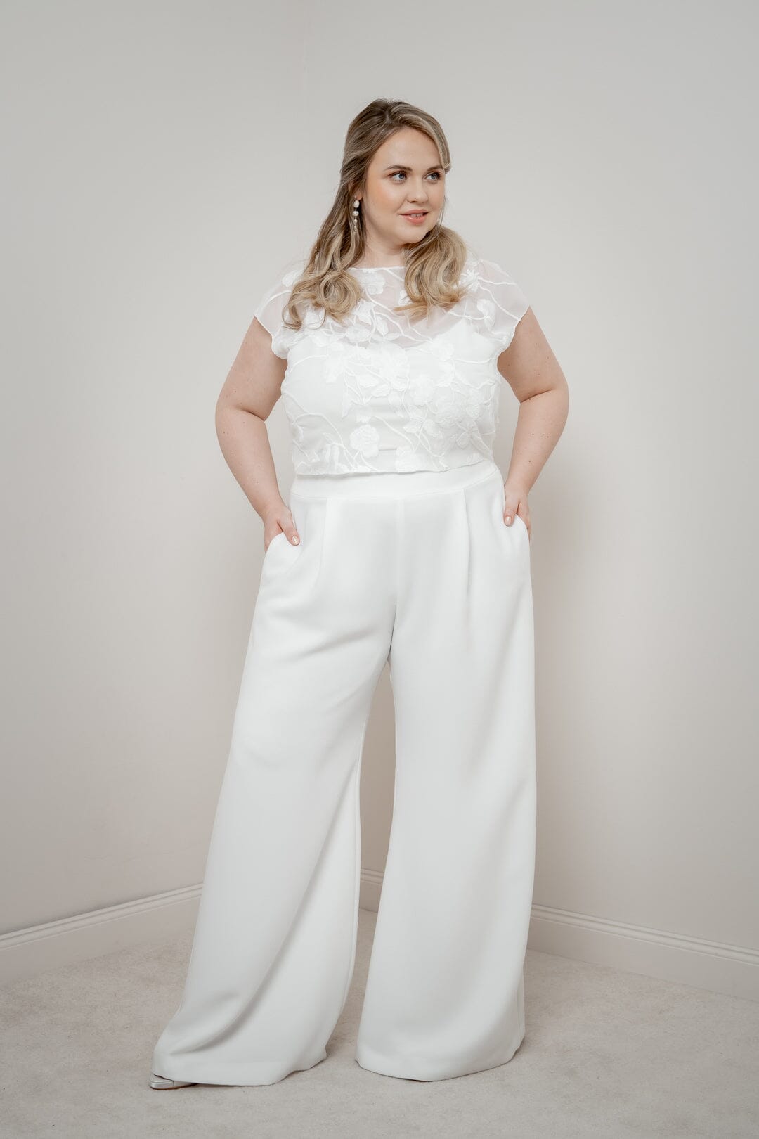 noni-eniz-chiffon-braut-top-curvy-ivory-blumenmuster image 5
