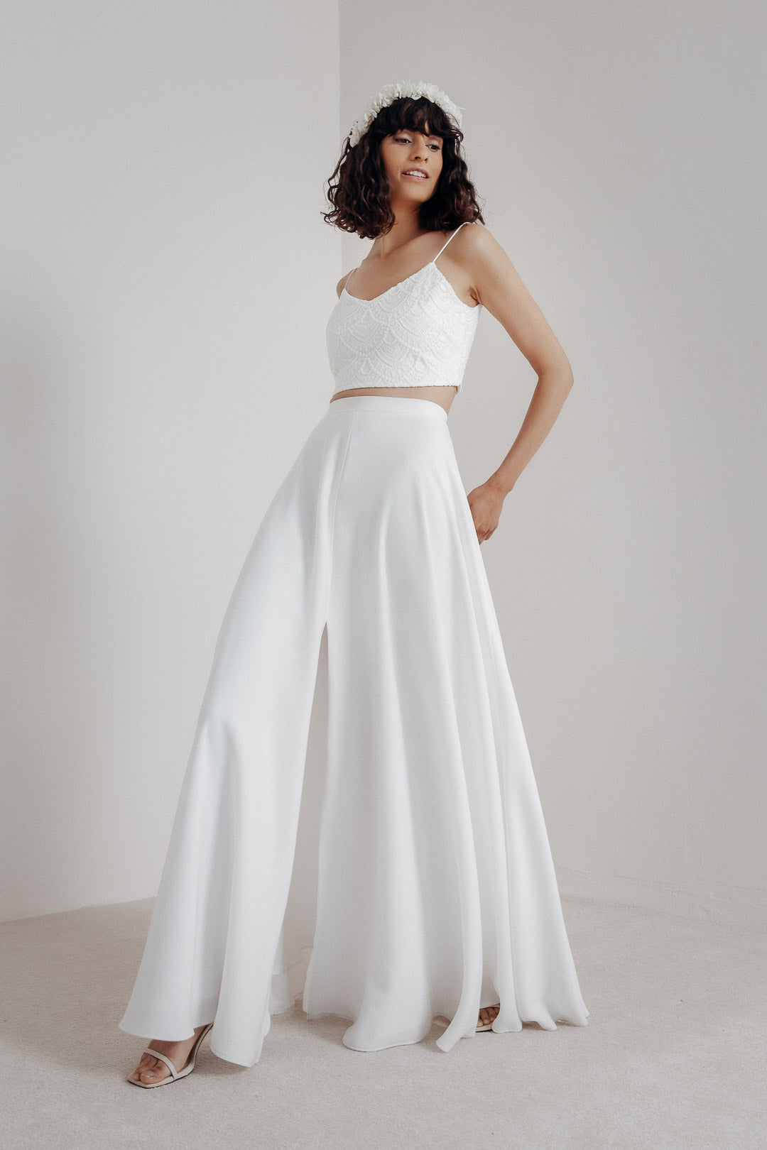 noni-niah-cropped-extra-kurzes-braut-top-aus-vintage-spitze image 4