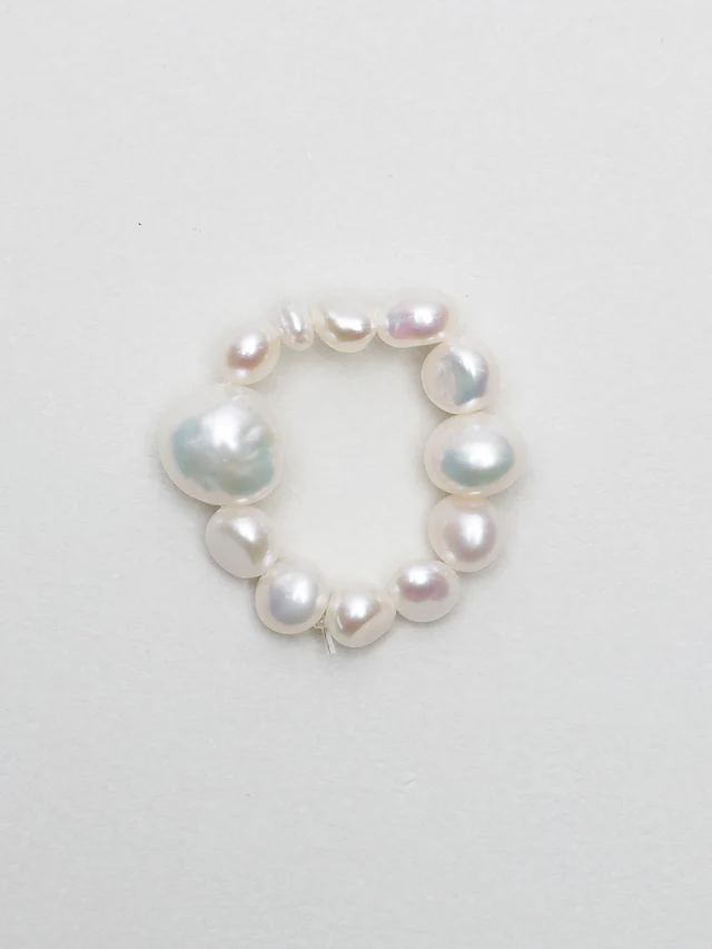 kaviar-gauche-pearl-ring-01-mit-s-wasserperle image 1