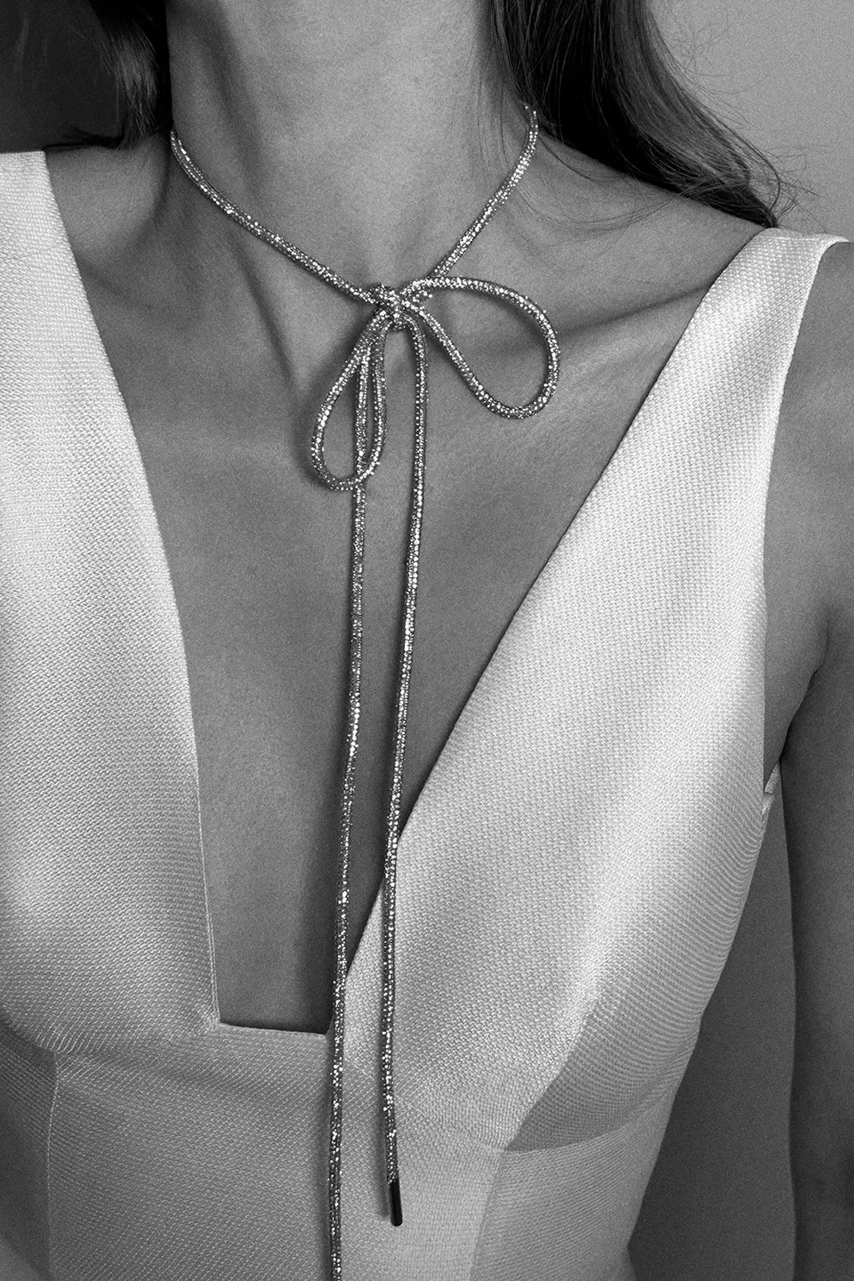 kaviar-gauche-glitter-bow-necklace-schleifen-collier image 1