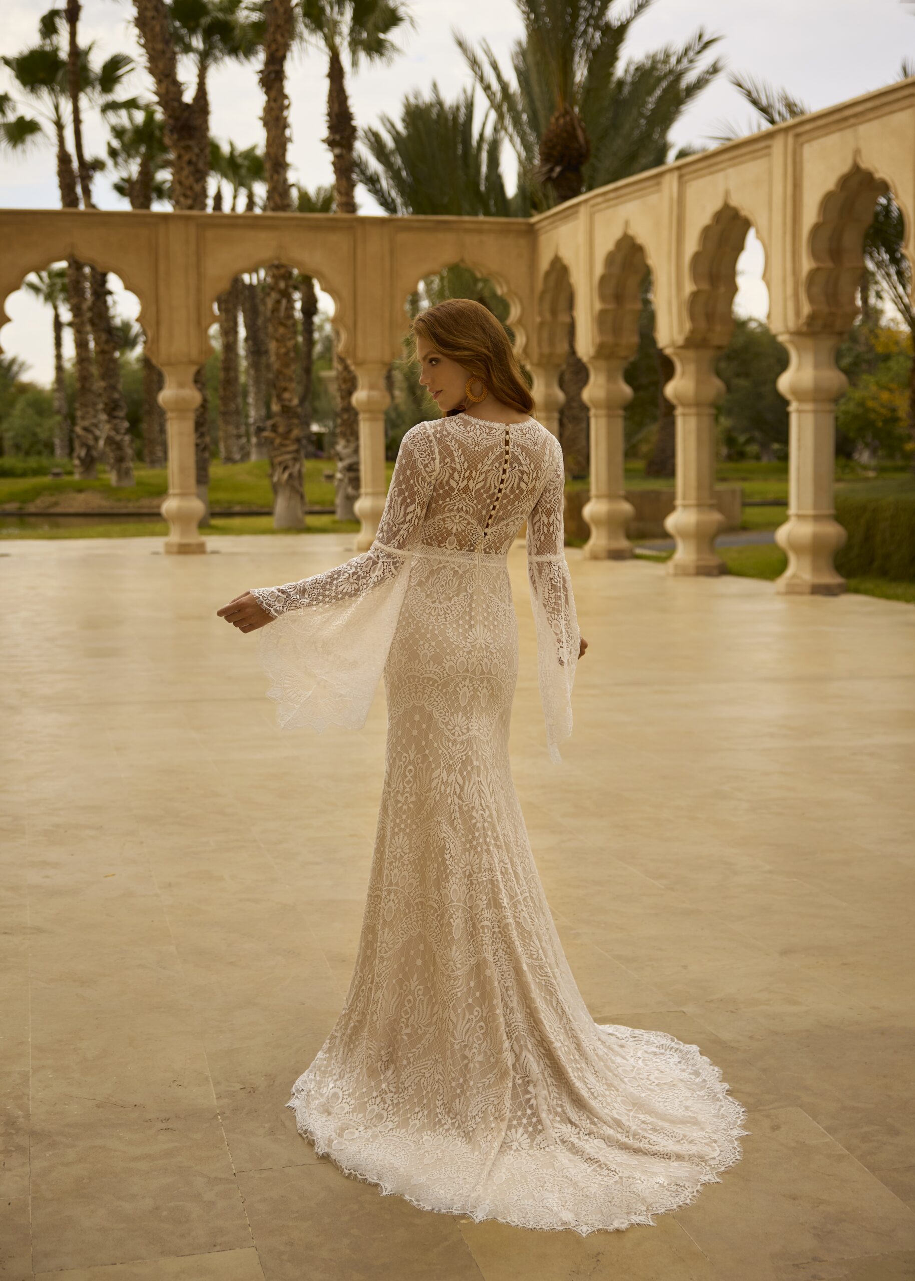 herve-paris-bridal-cassie-brautkleid-cherish-love-collection image 2