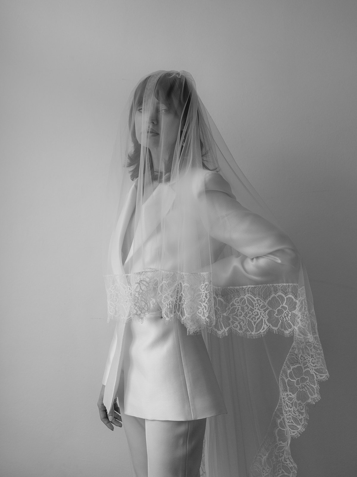 kaviar-gauche-rose-garden-veil-brautschleier-spitze image 2