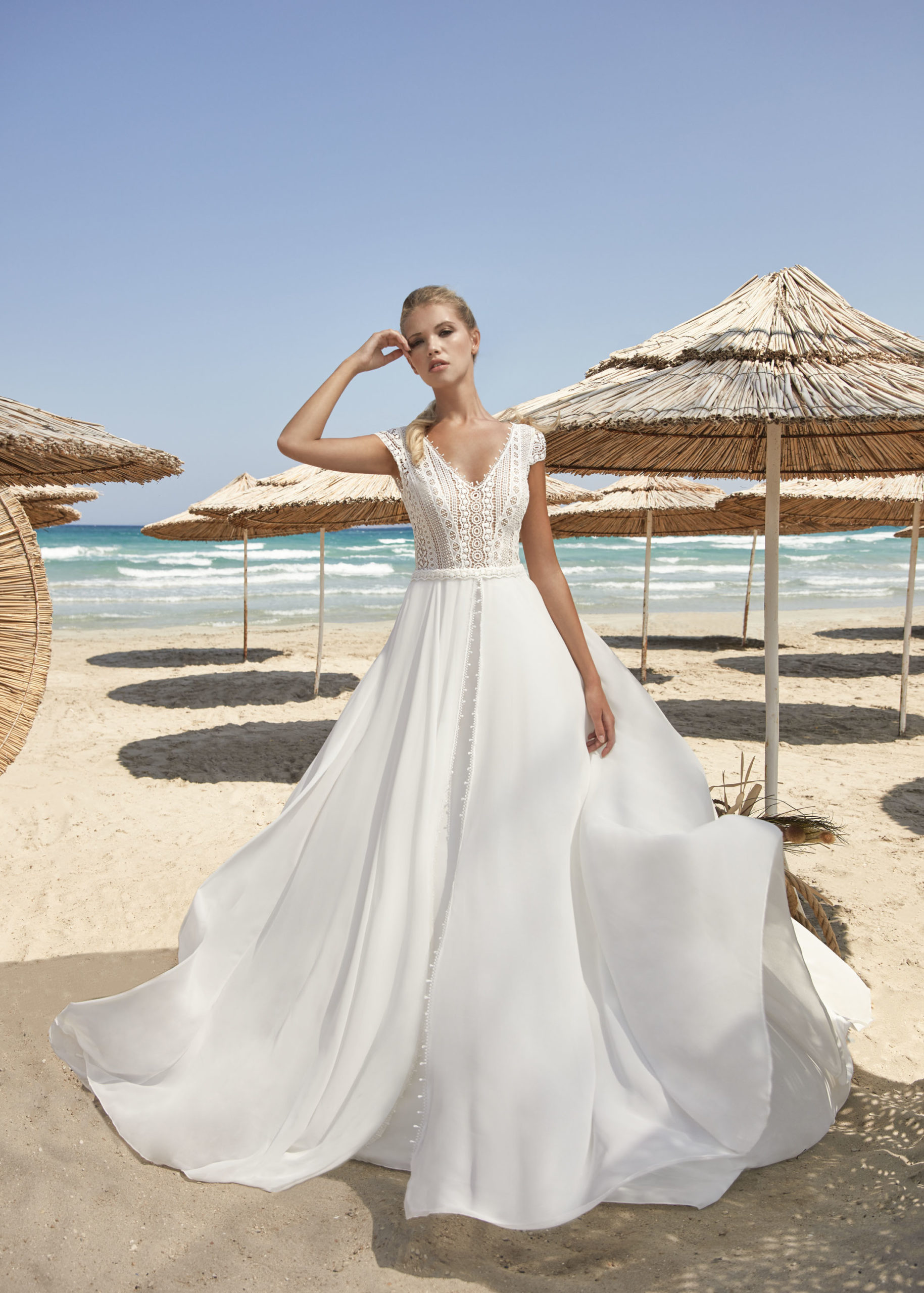 gbs-herve-paris-bridal-vergons-brautkleid-boho-destination-collection image 1
