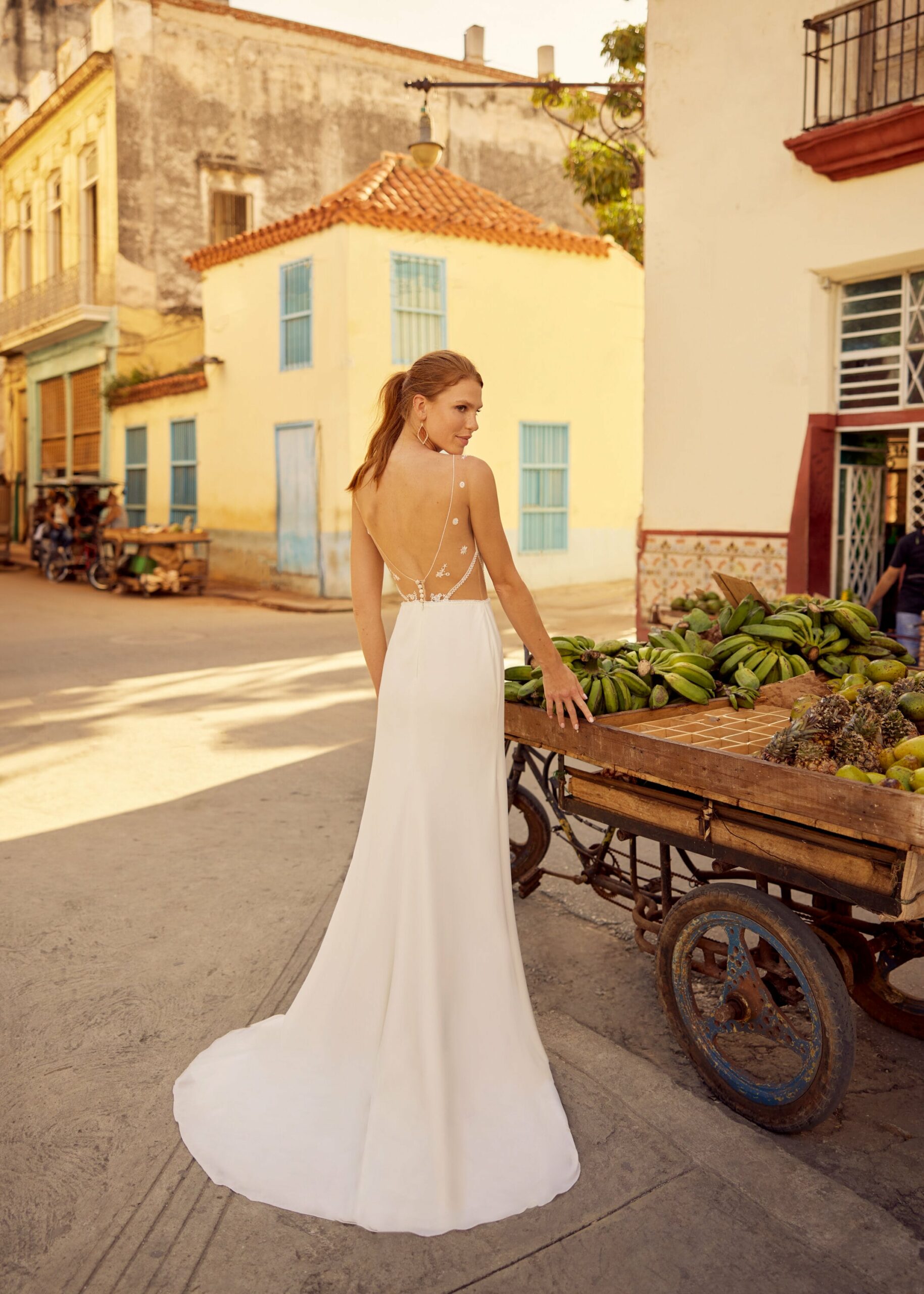 herve-paris-bridal-loyal-brautkleid-libre-collection image 2