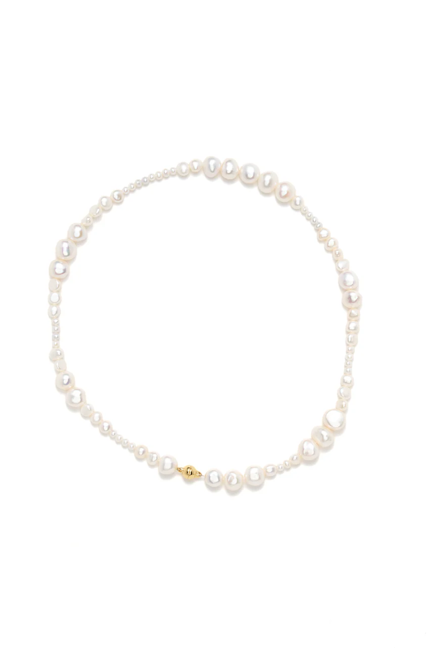 kaviar-gauche-the-ena-pearl-necklace-s-wasserperlen-kette-gold image 1