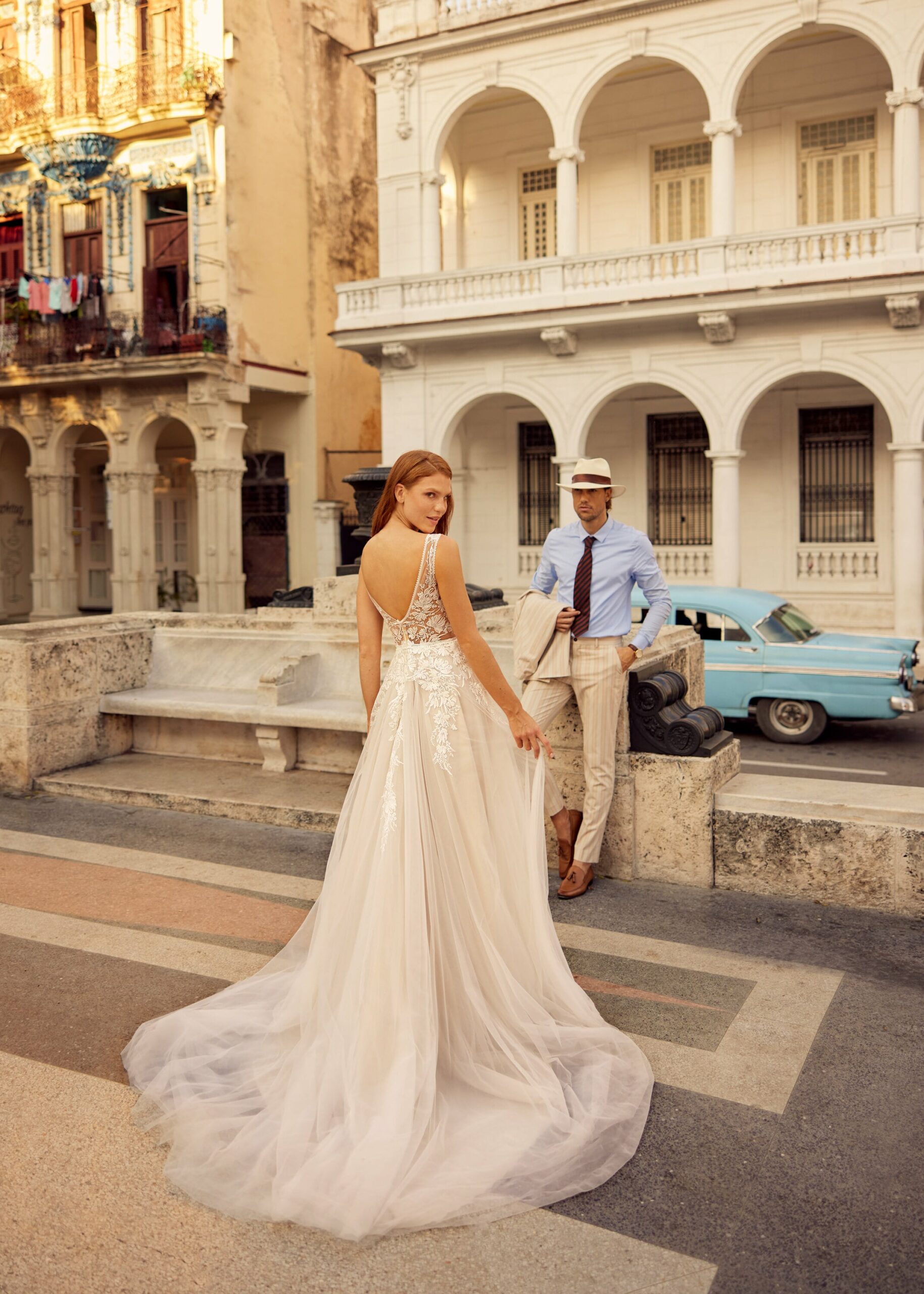 gbs-herve-paris-bridal-lola-z-brautkleid-libre-collection image 2