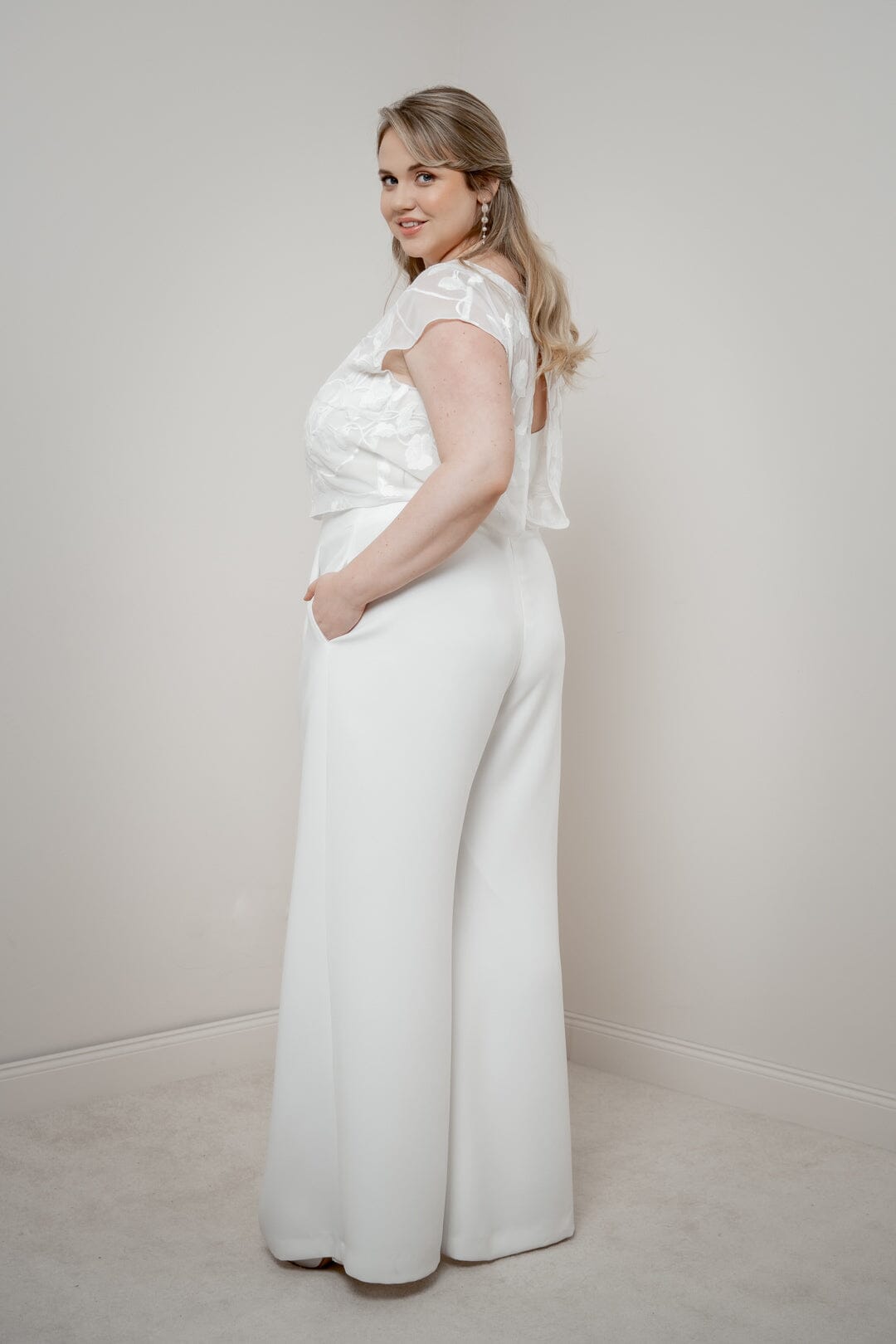 noni-eniz-chiffon-braut-top-curvy-ivory-blumenmuster image 6
