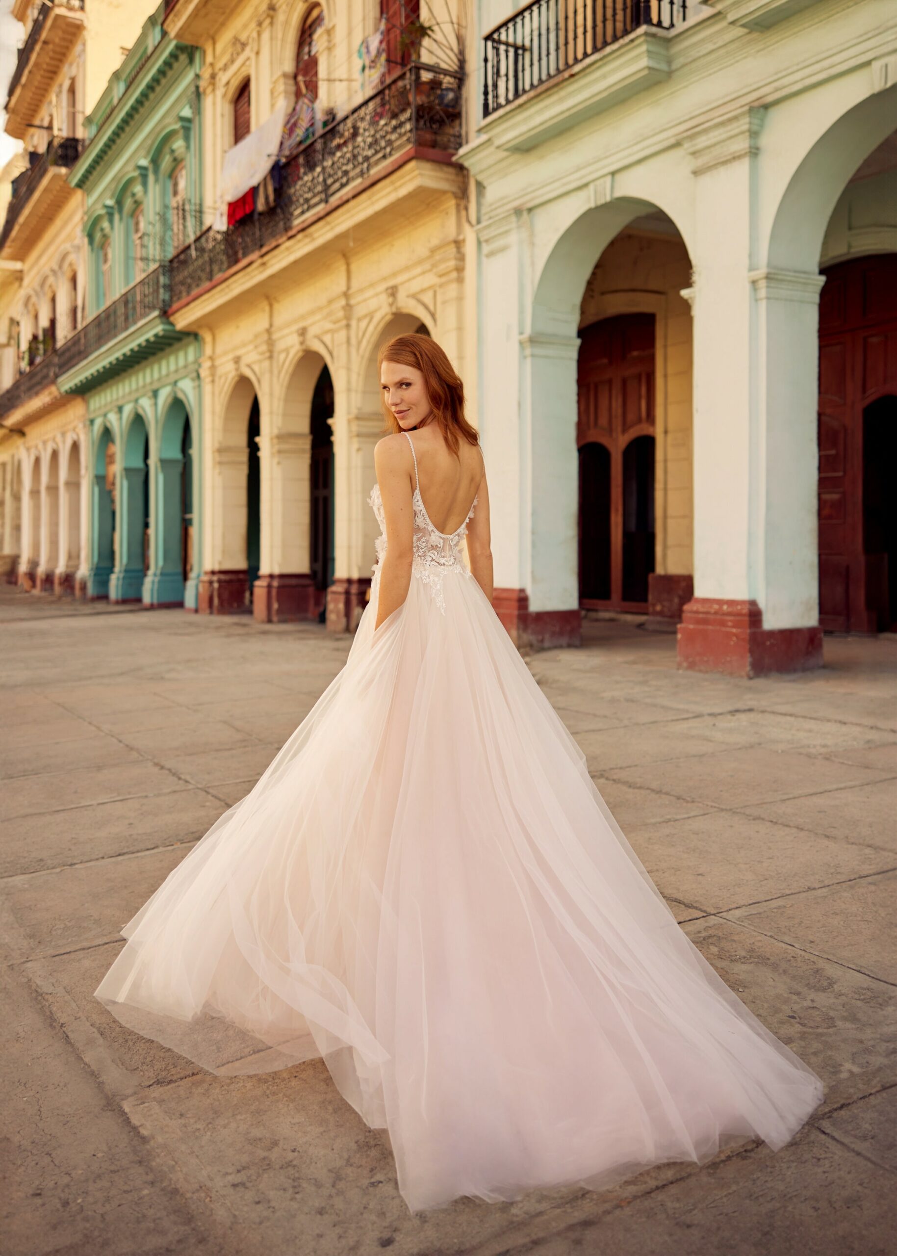 herve-paris-bridal-livia-brautkleid-libre-collection image 2