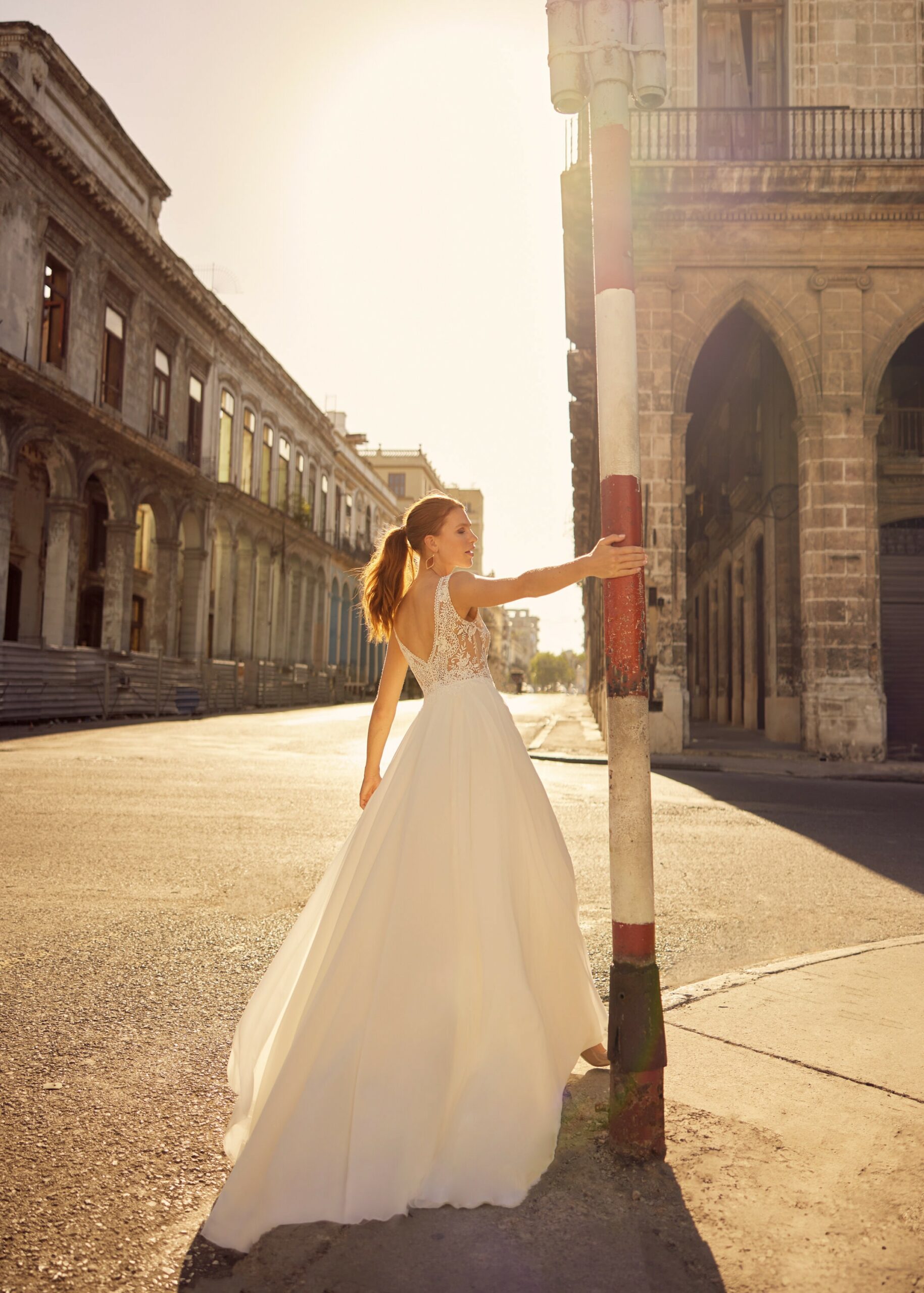 herve-paris-bridal-lauren-brautkleid-libre-collection image 4
