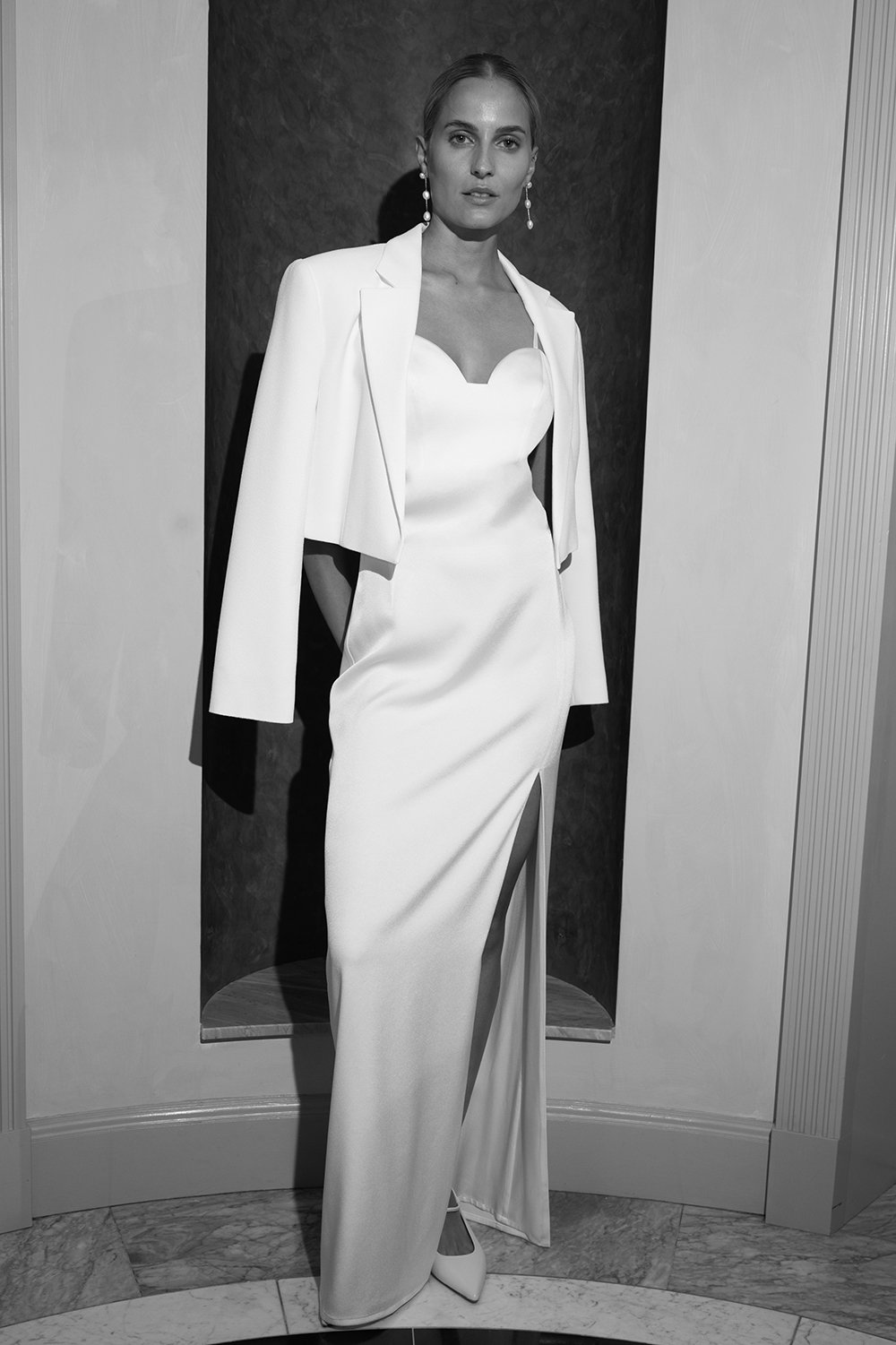 kaviar-gauche-cremant-brautkleid-mit-spaghettitr-gern image 2