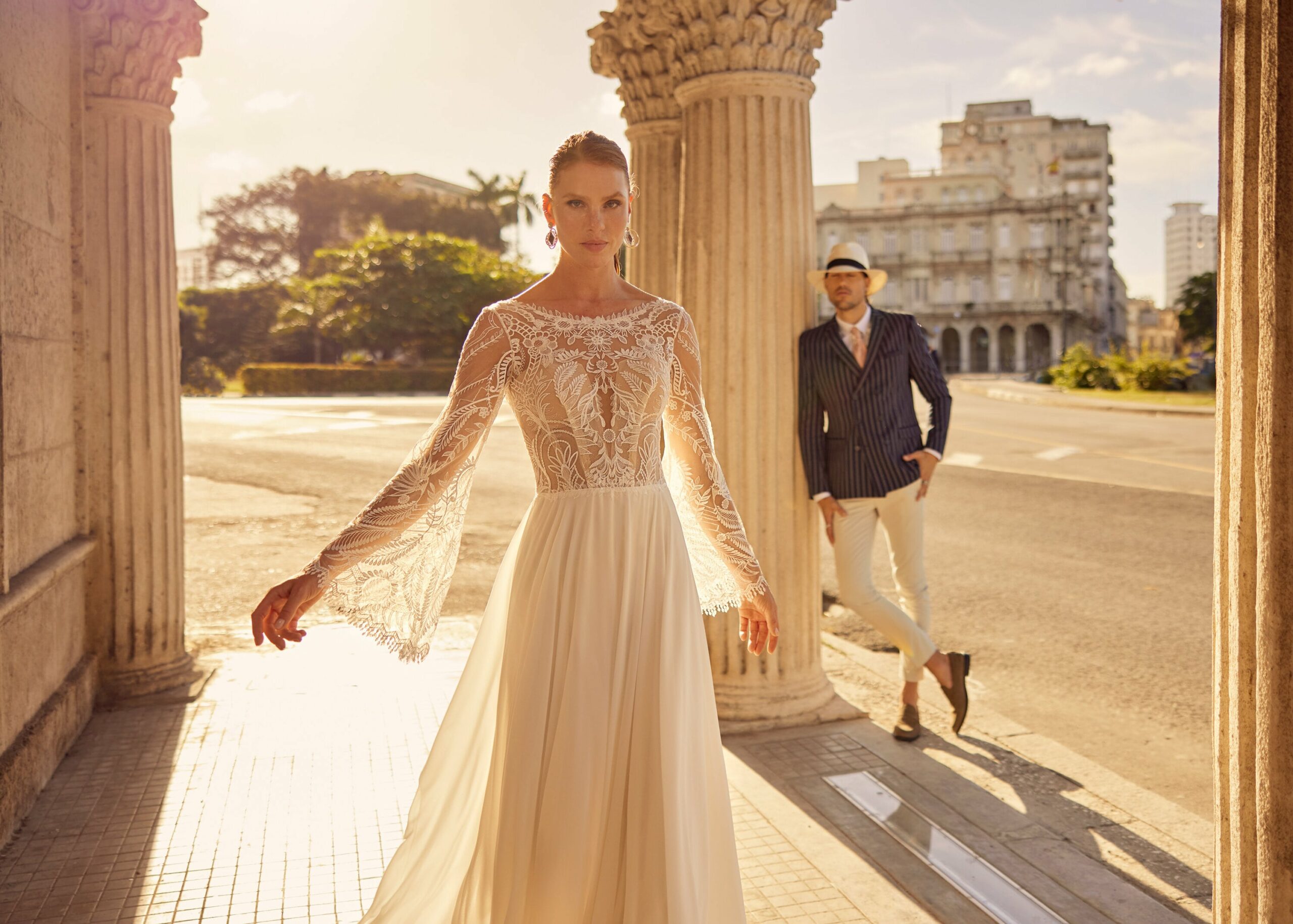 gbs-herve-paris-bridal-leaf-brautkleid-libre-collection image 4