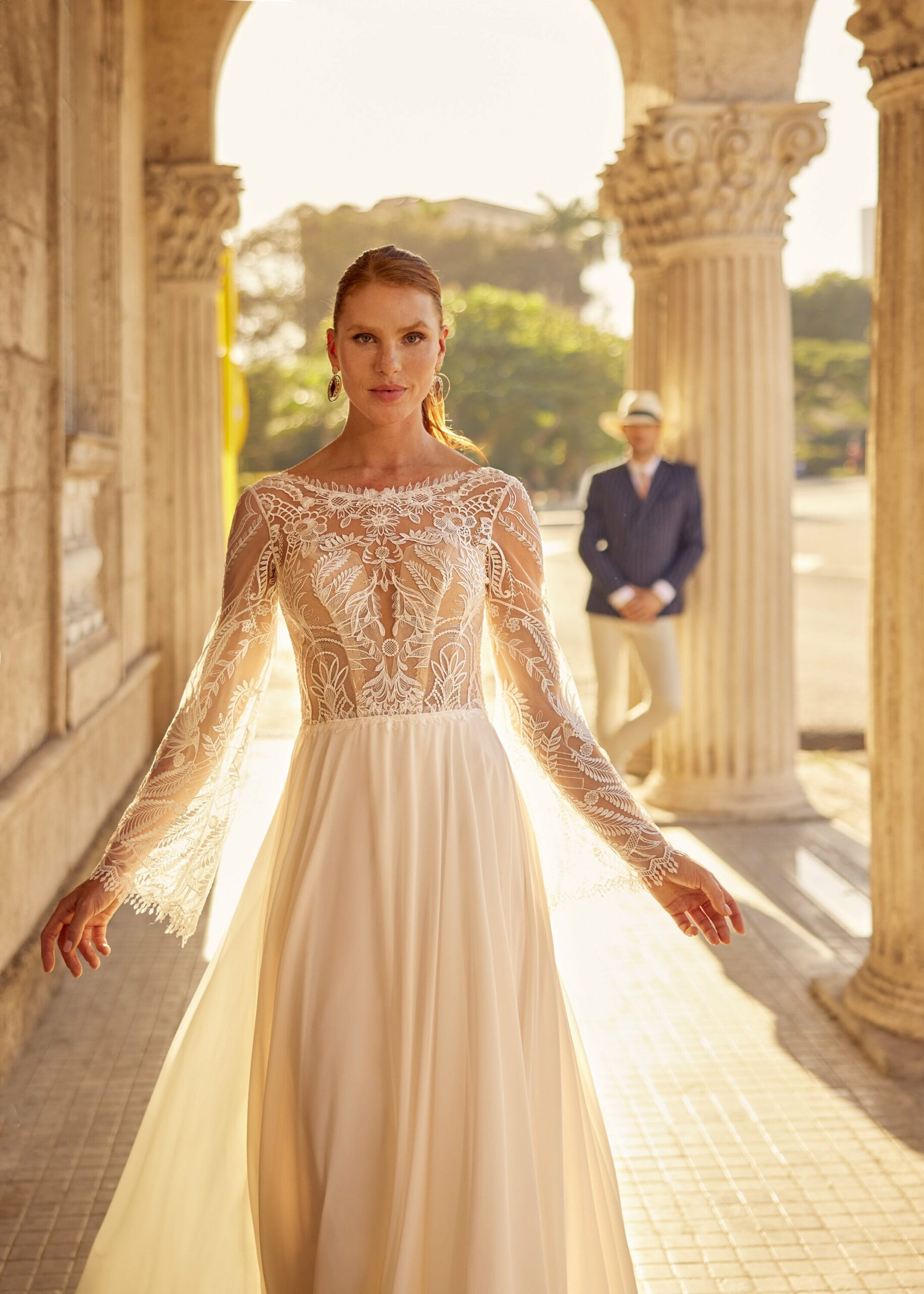 gbs-herve-paris-bridal-leaf-brautkleid-libre-collection image 5